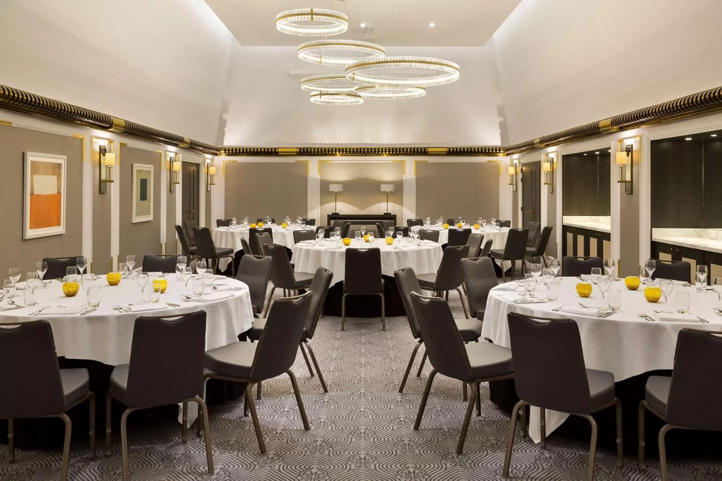 Meeting/conference room, Restaurant/Places to Eat in Hilton Paris Opera