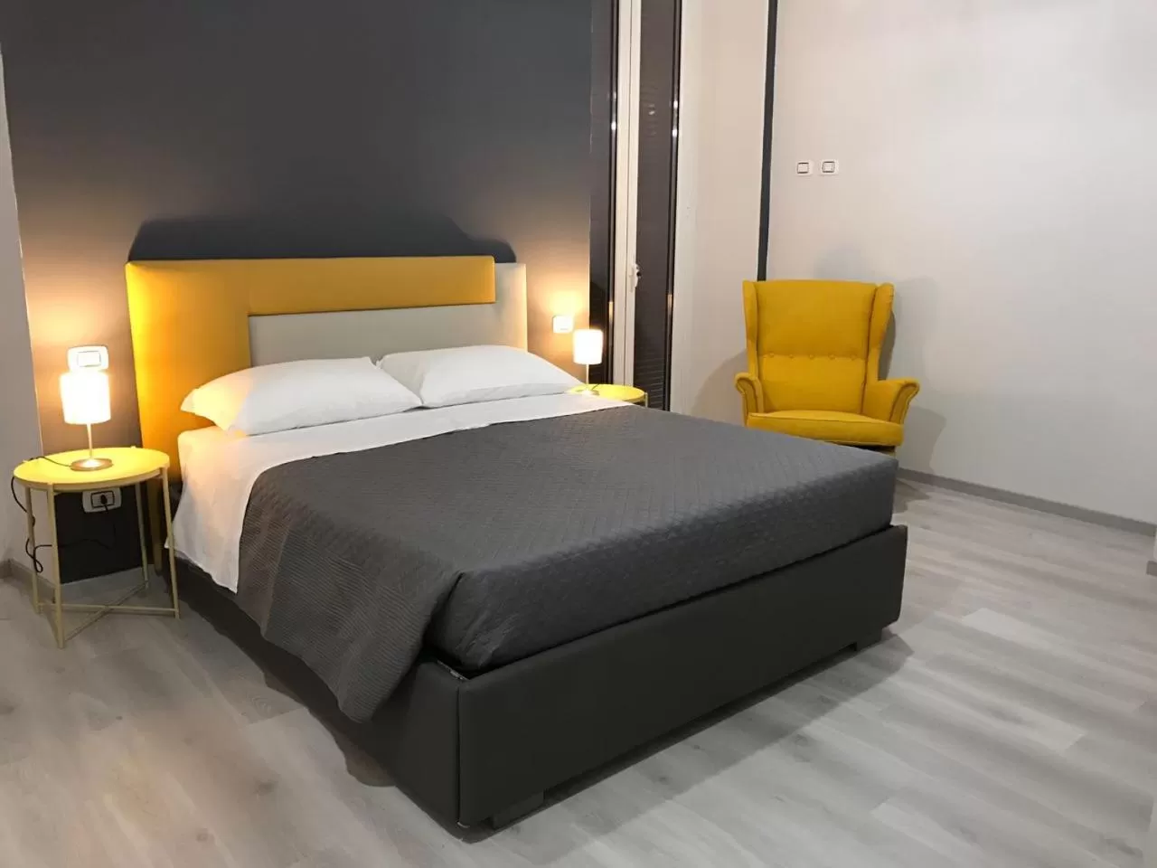 Photo of the whole room, Bed in Sensation House