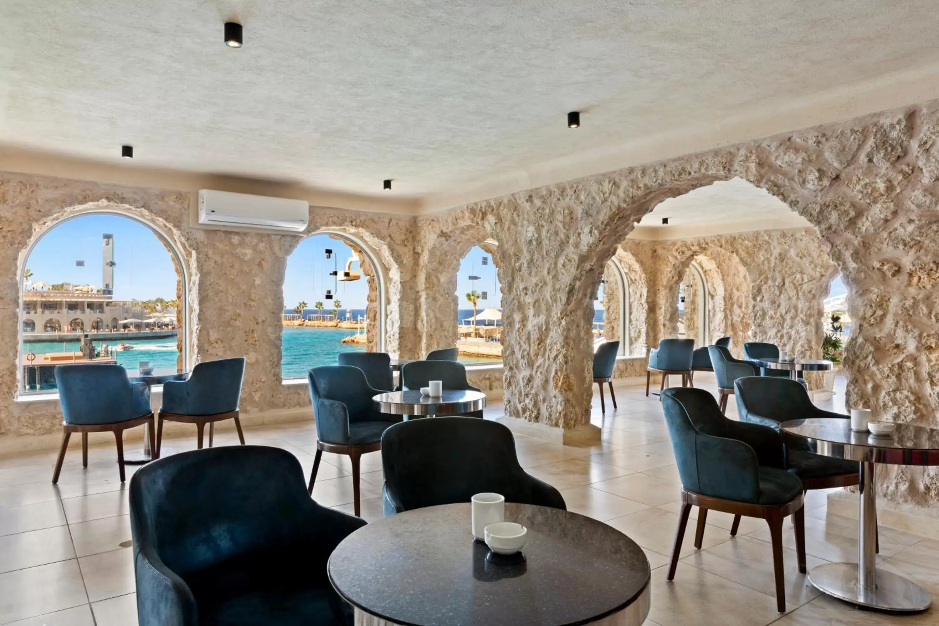 Lounge or bar, Restaurant/Places to Eat in Pickalbatros Citadel Resort Sahl Hasheesh