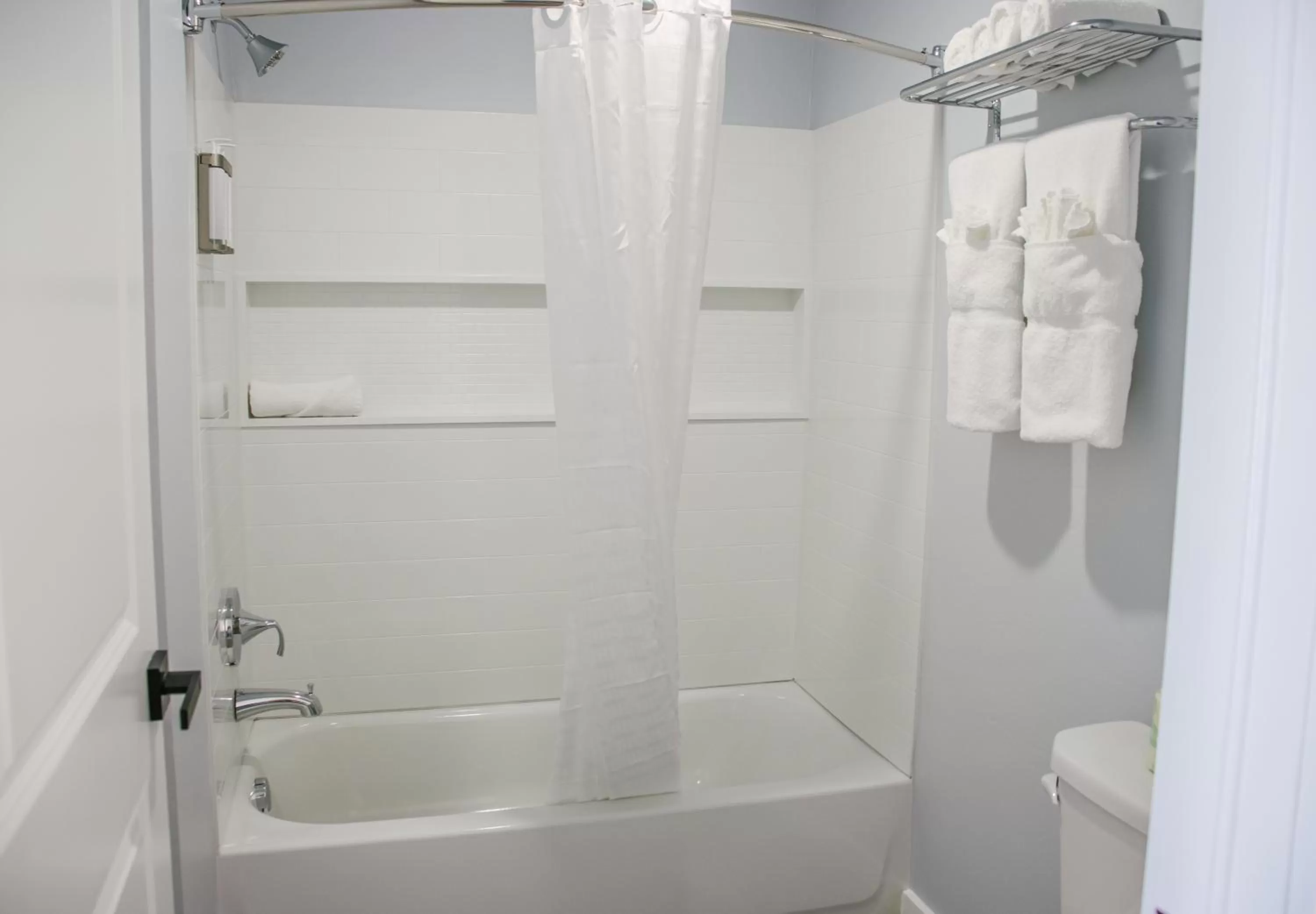 Bathroom in Bears Ears Inn