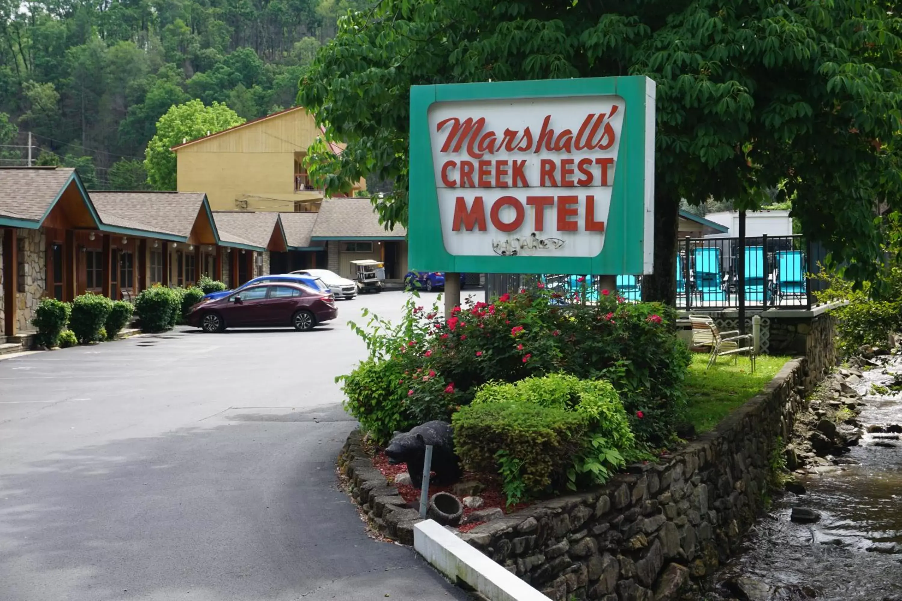 Property building in Marshall's Creek Rest Motel