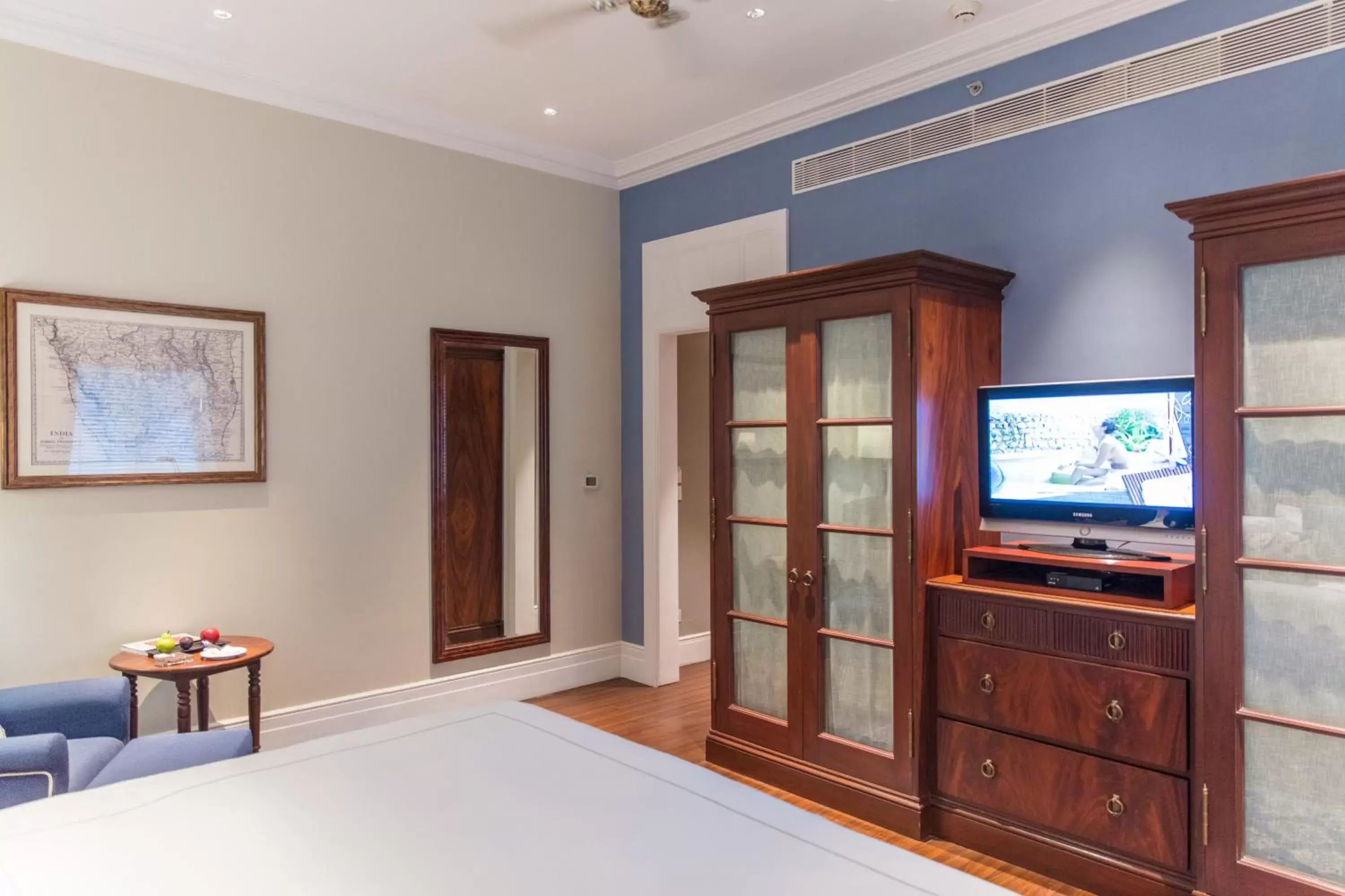 Bedroom, TV/Entertainment Center in Taj Connemara, Chennai