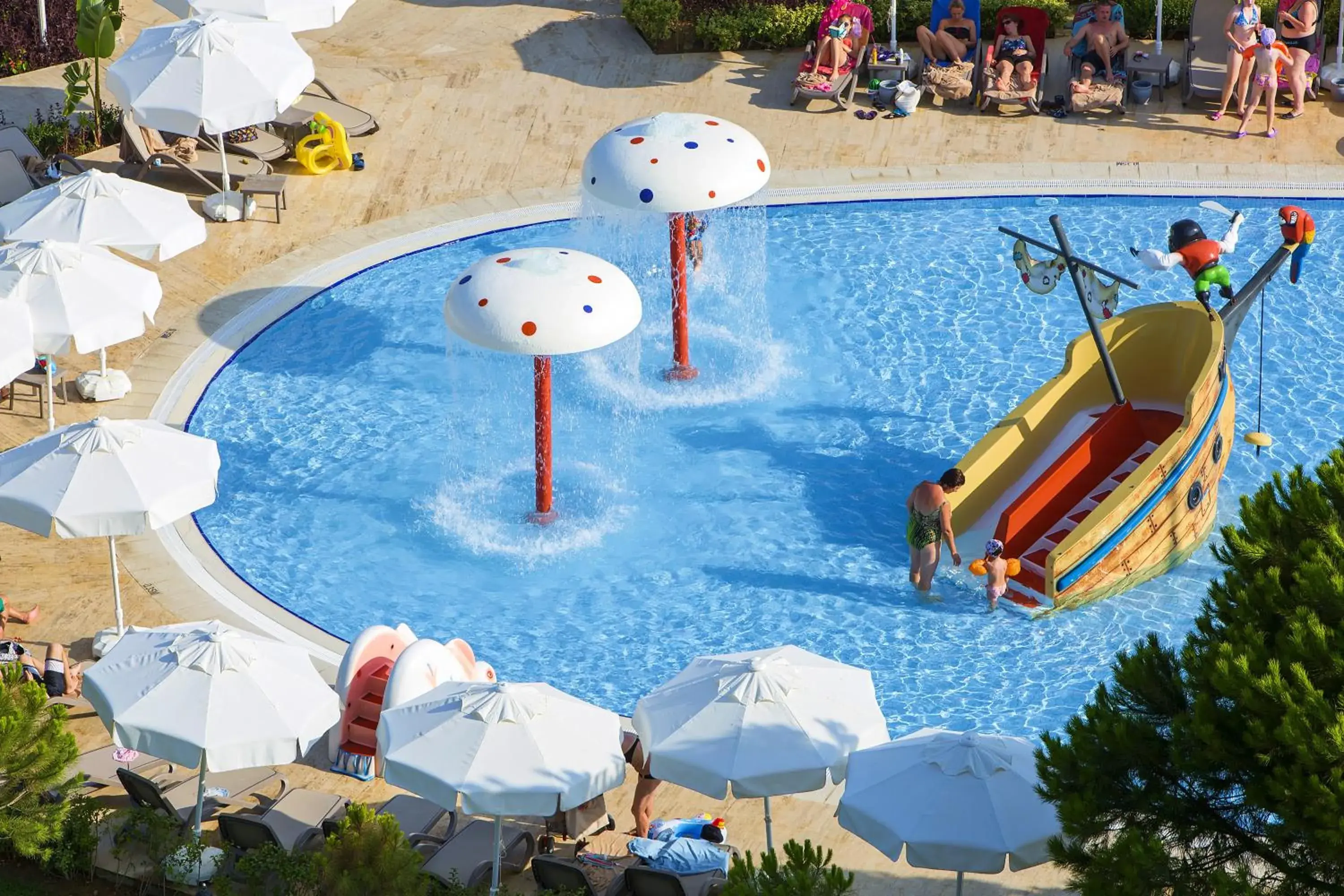 Swimming pool, Pool View in Bellis Deluxe Hotel