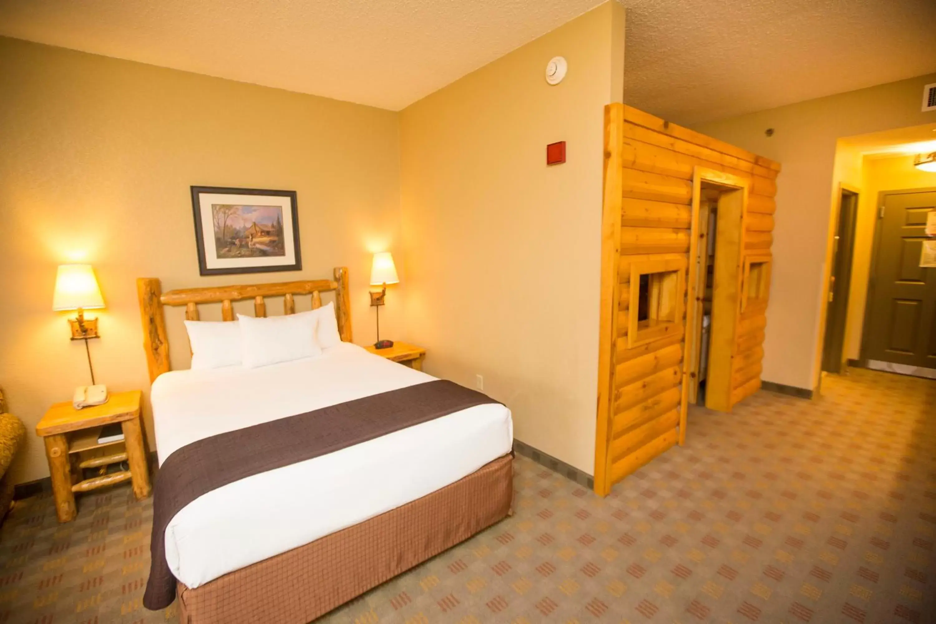 Bed in Great Wolf Lodge - Niagara Falls