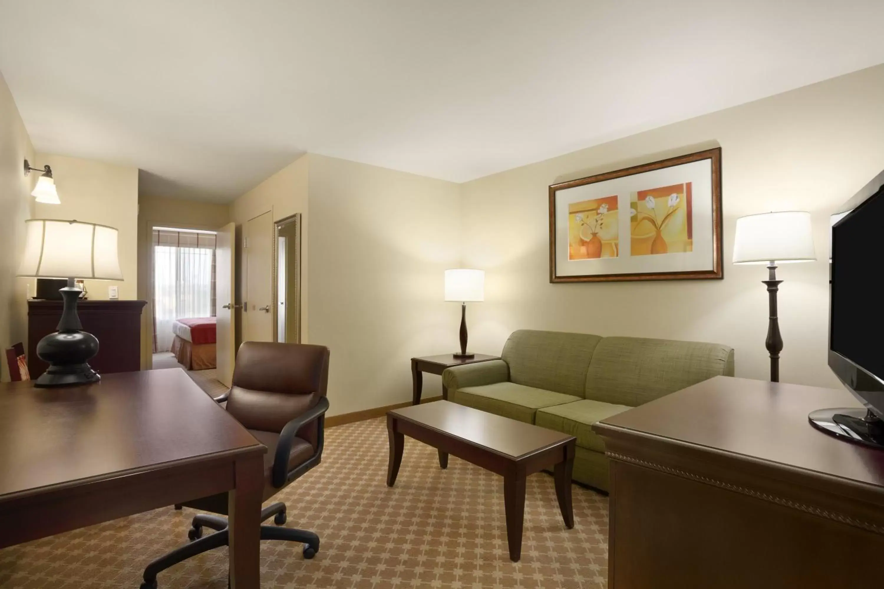 Seating Area in Holiday Inn & Suites - Barstow, an IHG Hotel