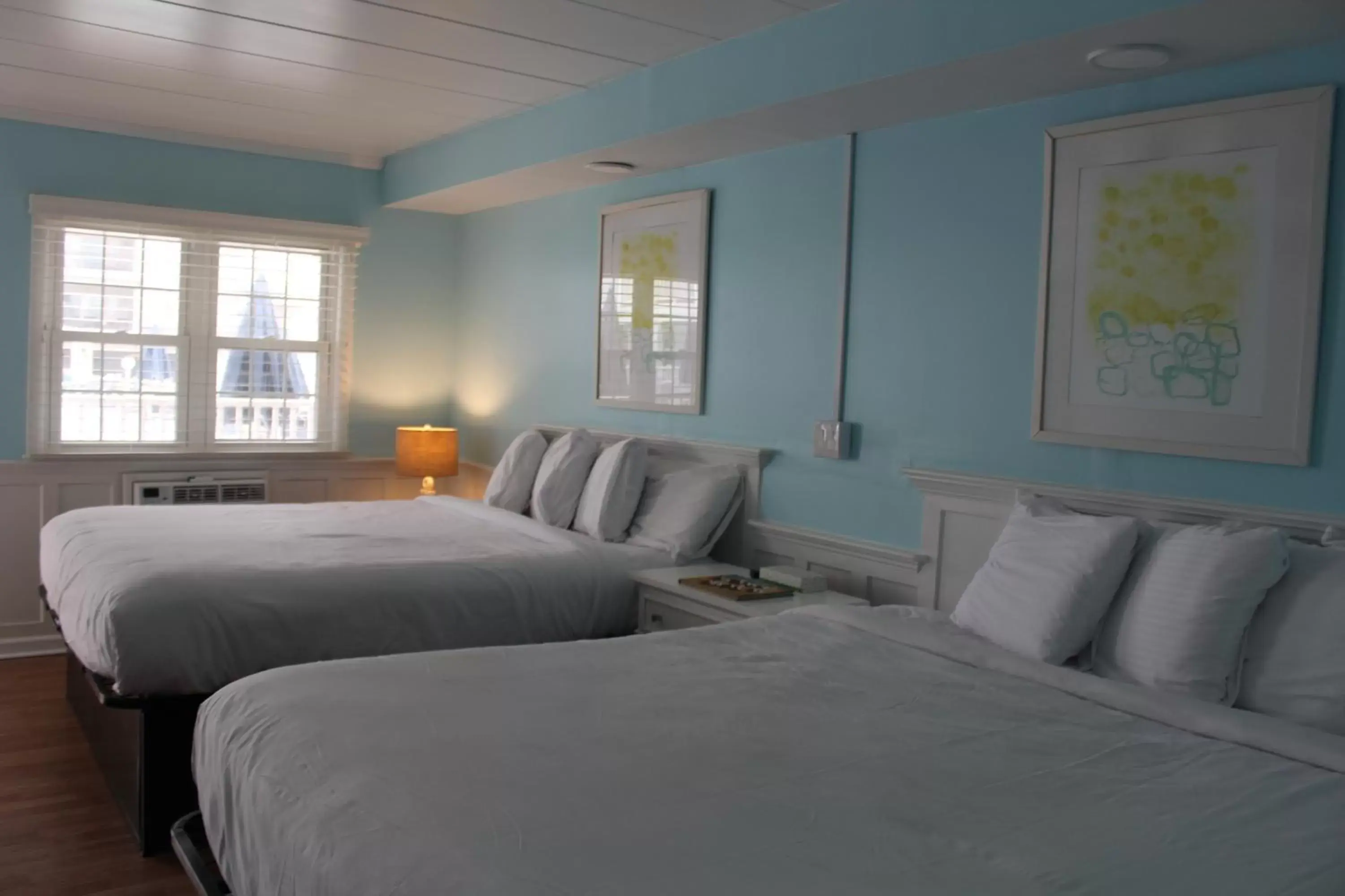Bed in Saratoga Resort