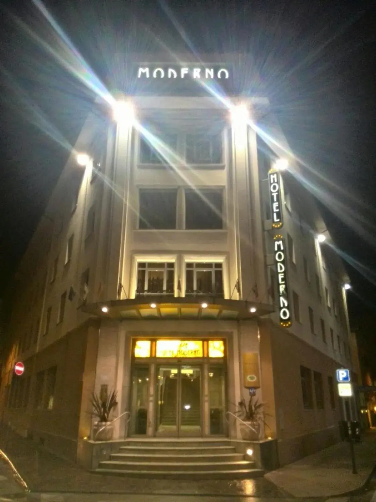 Facade/entrance, Property Building in Palace Hotel Moderno