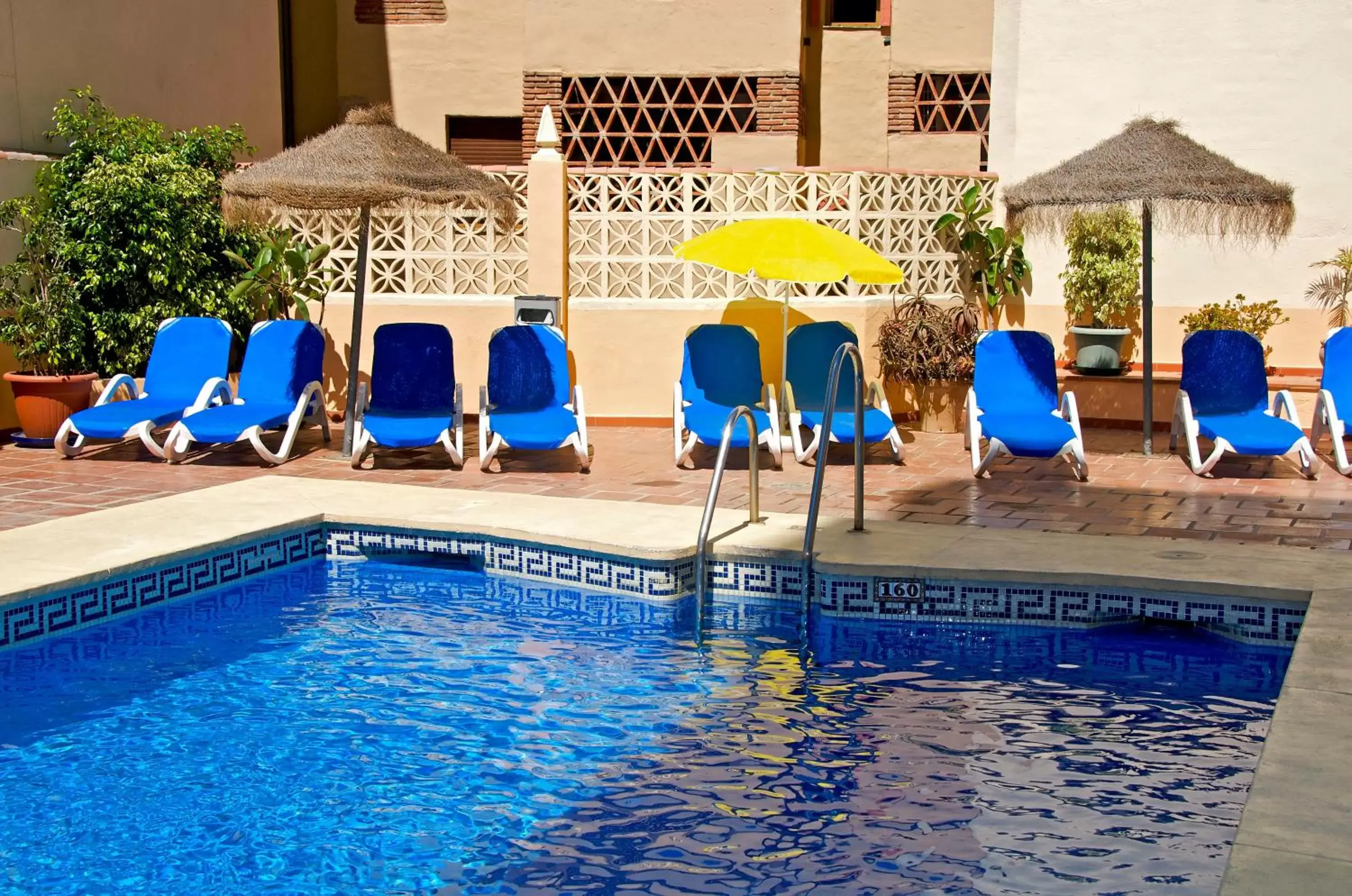 Swimming Pool in Hotel Las Rampas