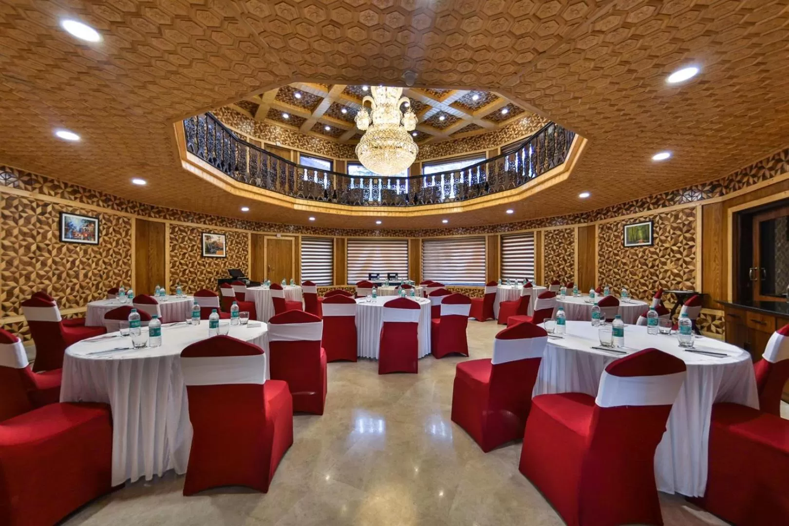 Banquet/Function facilities, Banquet Facilities in Royal Hillton Pahalgam