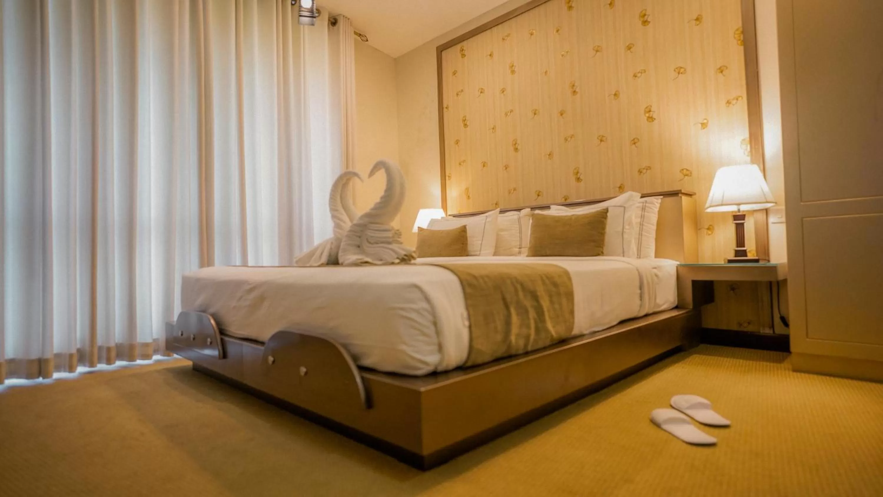 Bedroom, Bed in Royal Classic Resort