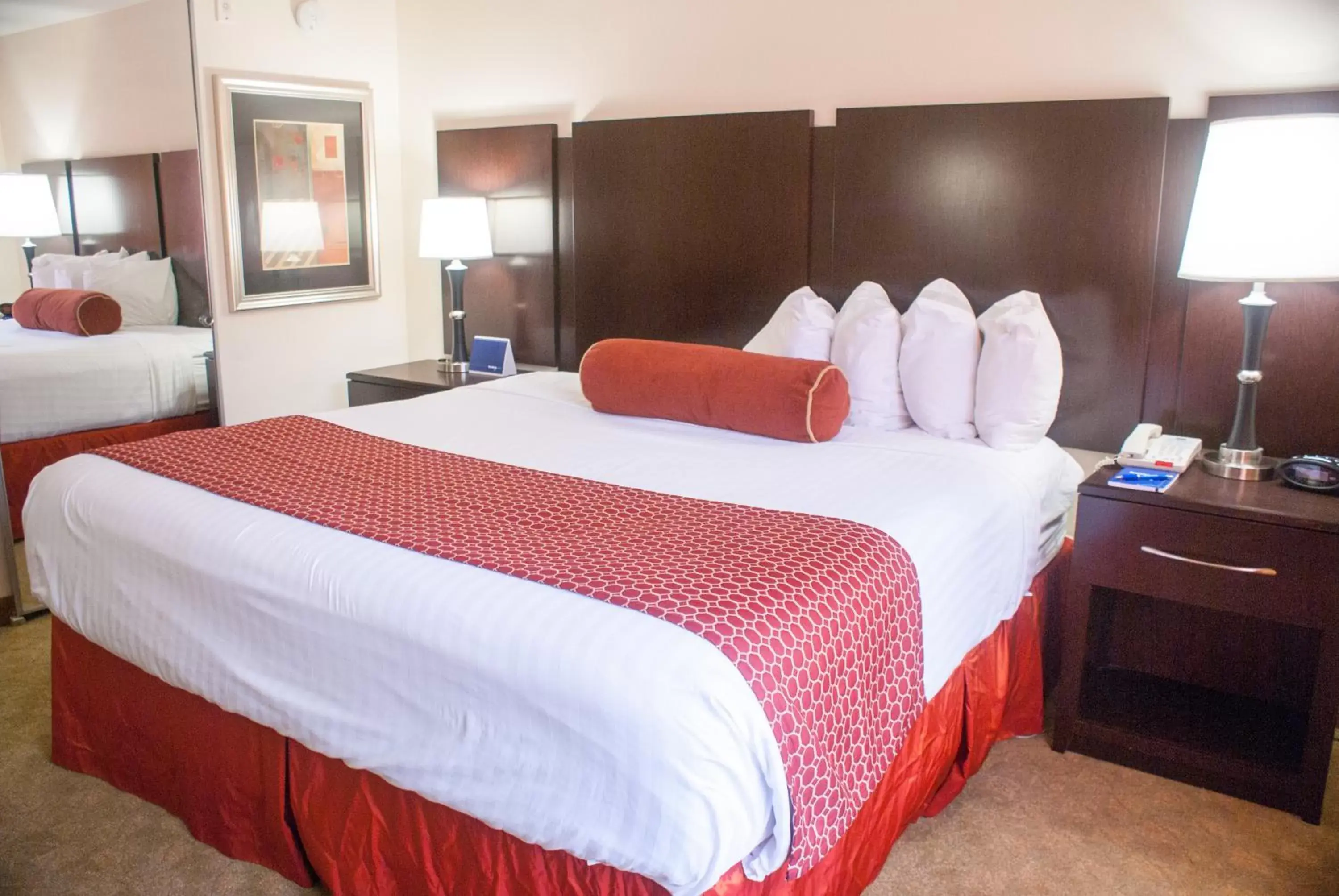 Bed in Best Western Plus Cecil Field Inn & Suites