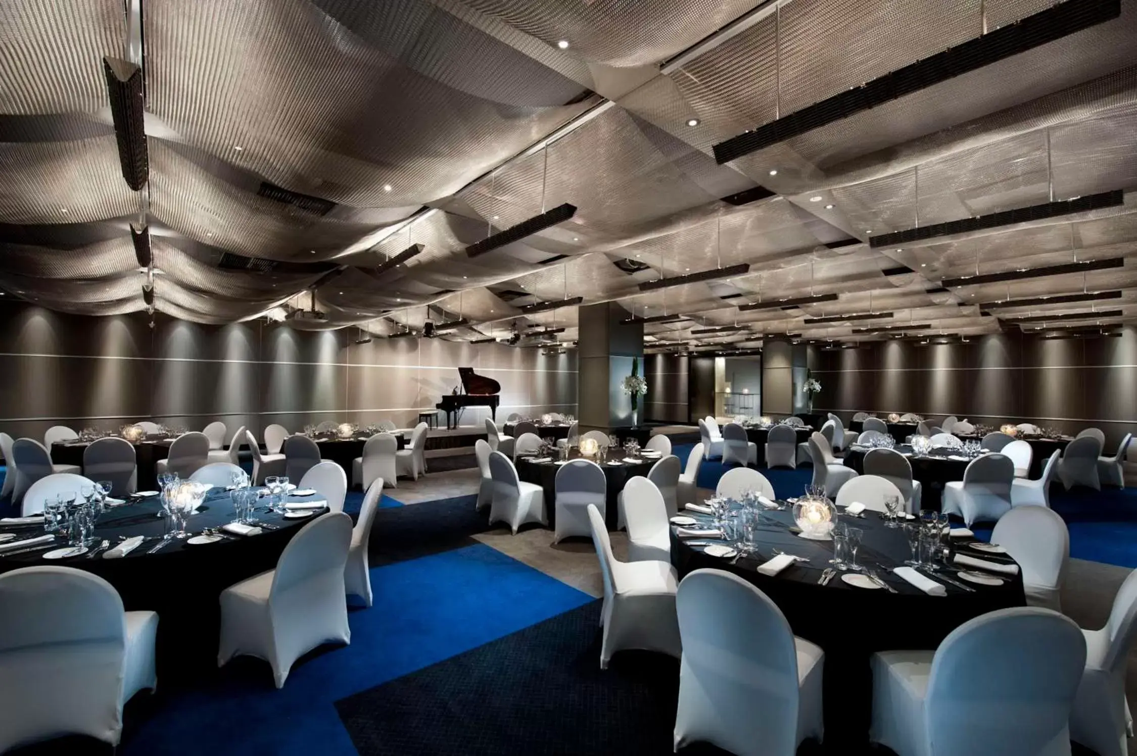 Meeting/conference room, Restaurant/Places to Eat in Hilton Adelaide