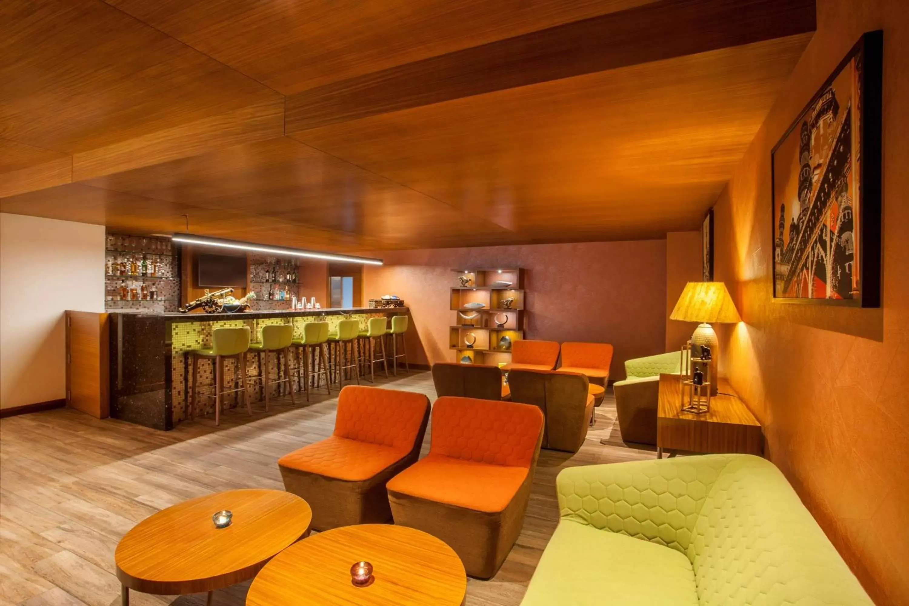 Lounge or bar, Lounge/Bar in Hyatt Place Hyderabad Banjara Hills