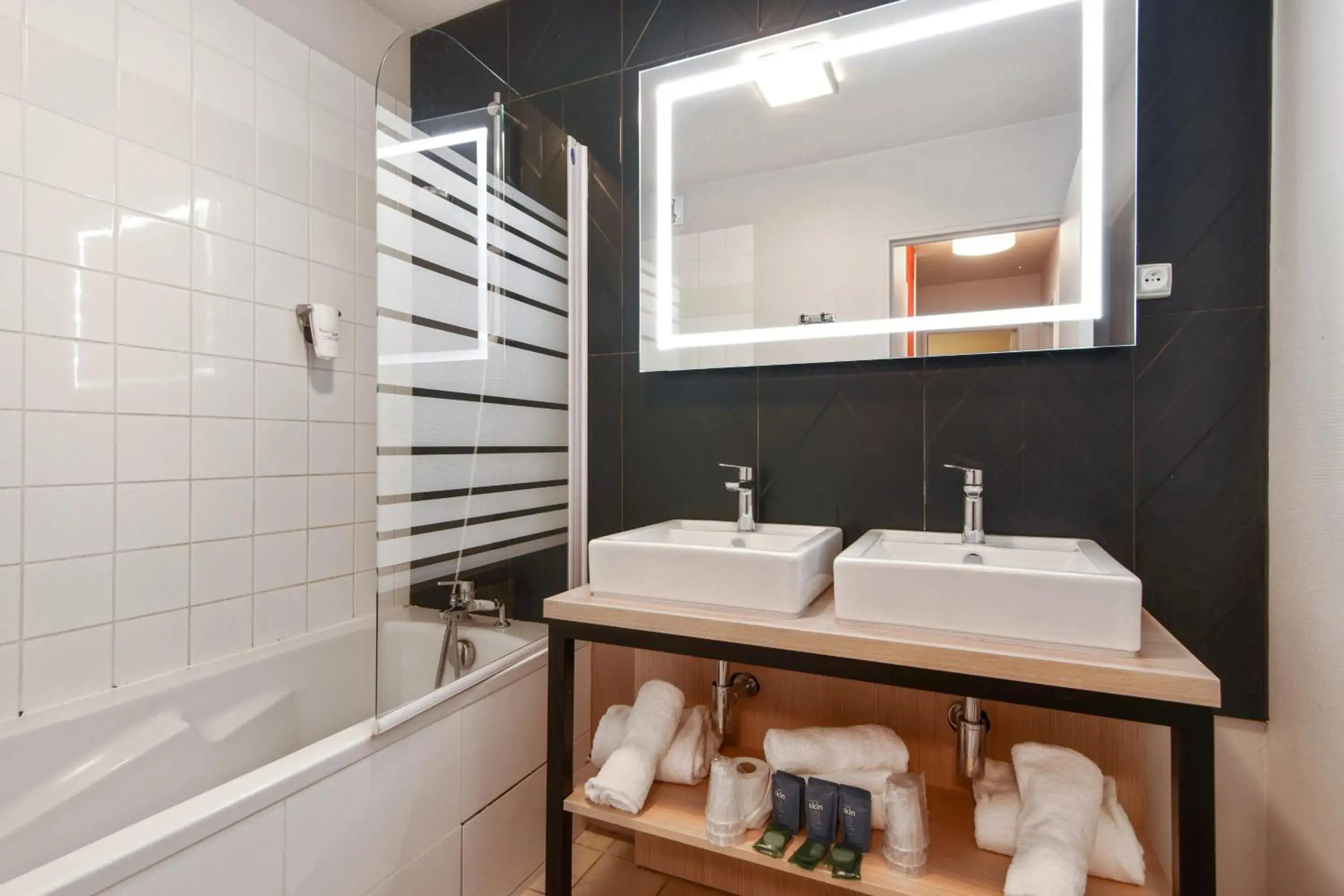 Bathroom in Appart'City Lille Grand Palais
