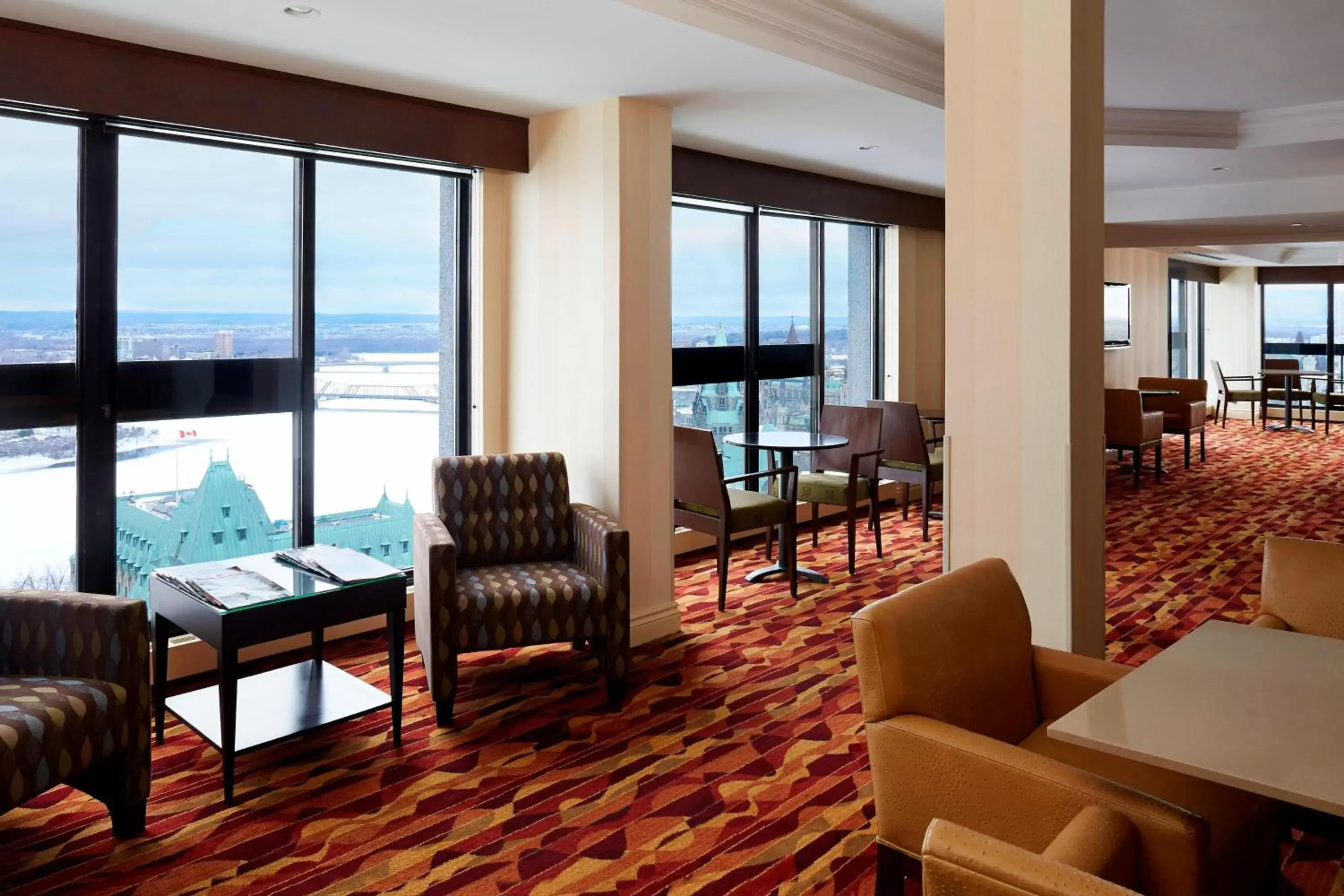 Lounge or bar in Ottawa Marriott Hotel