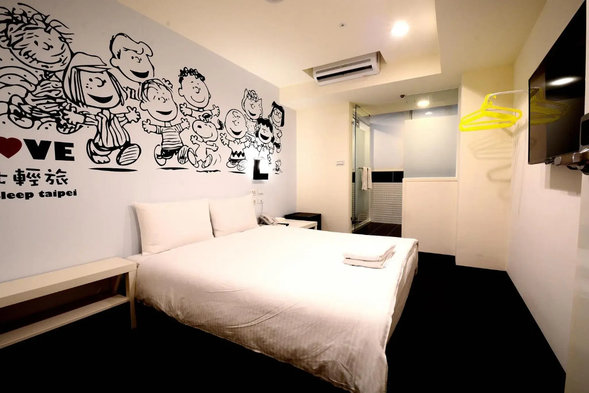 Photo of the whole room, Bed in Sleep Taipei Hostel & Hotel