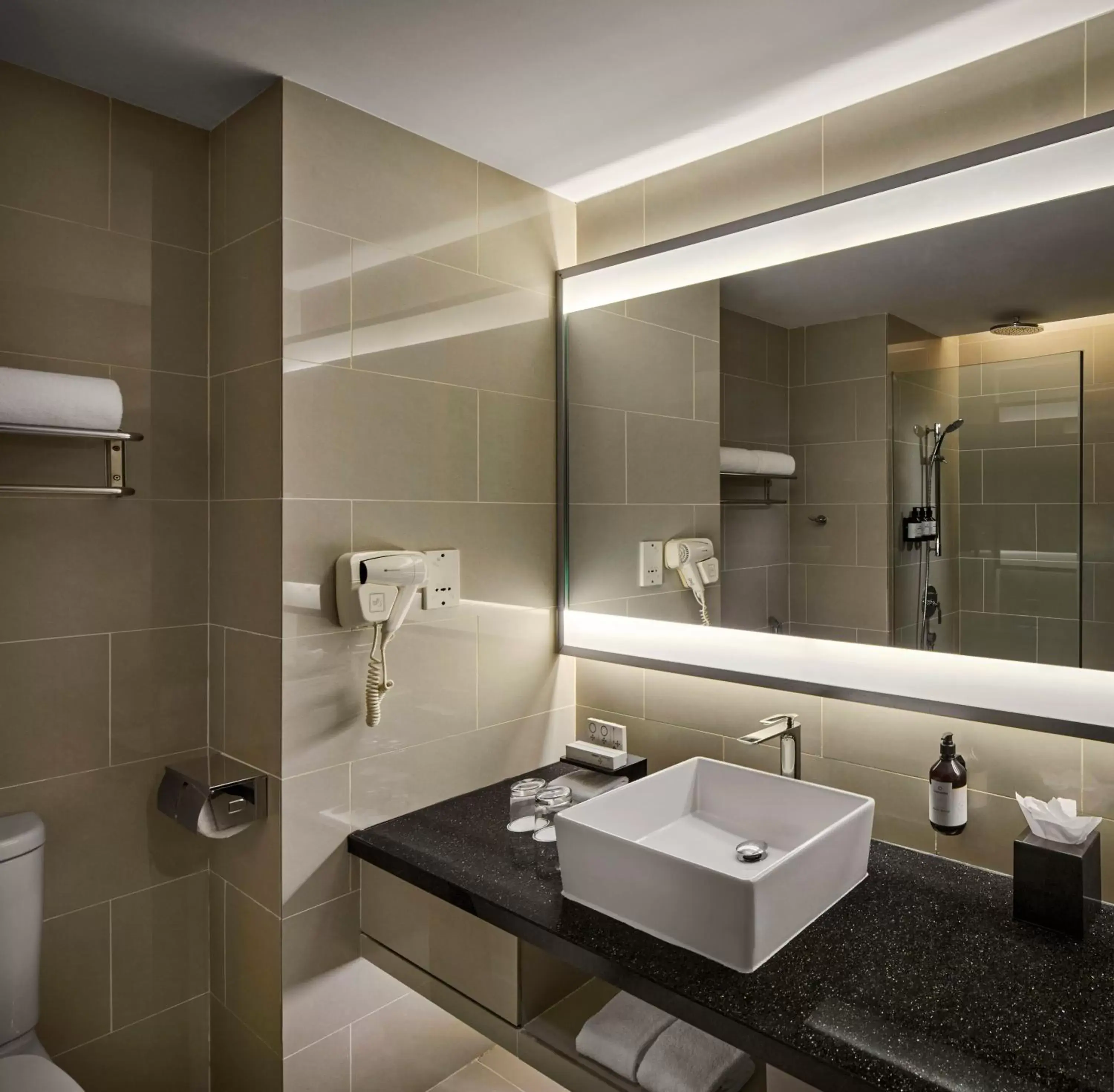 Toilet, Bathroom in AC Hotel by Marriott Kuantan