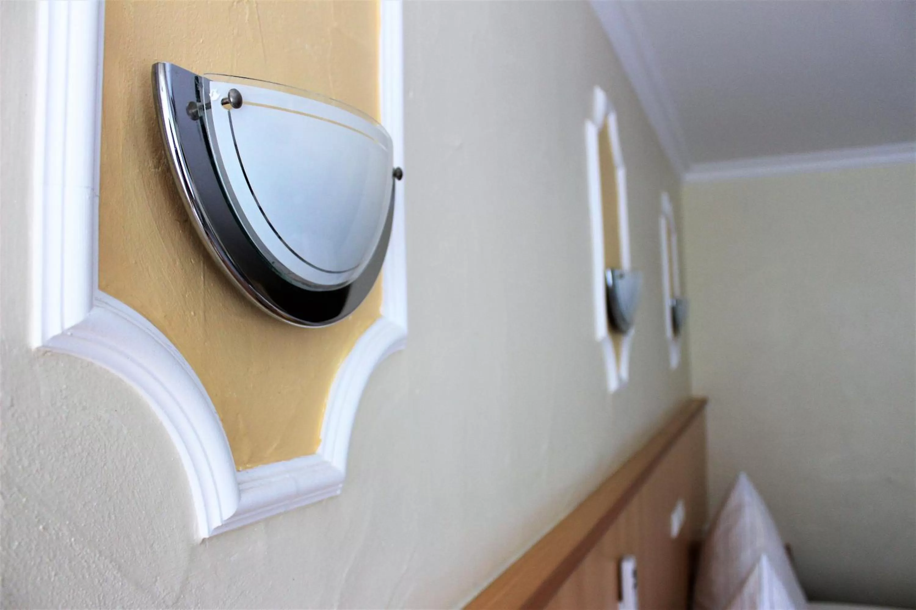 Photo of the whole room in Hotel America