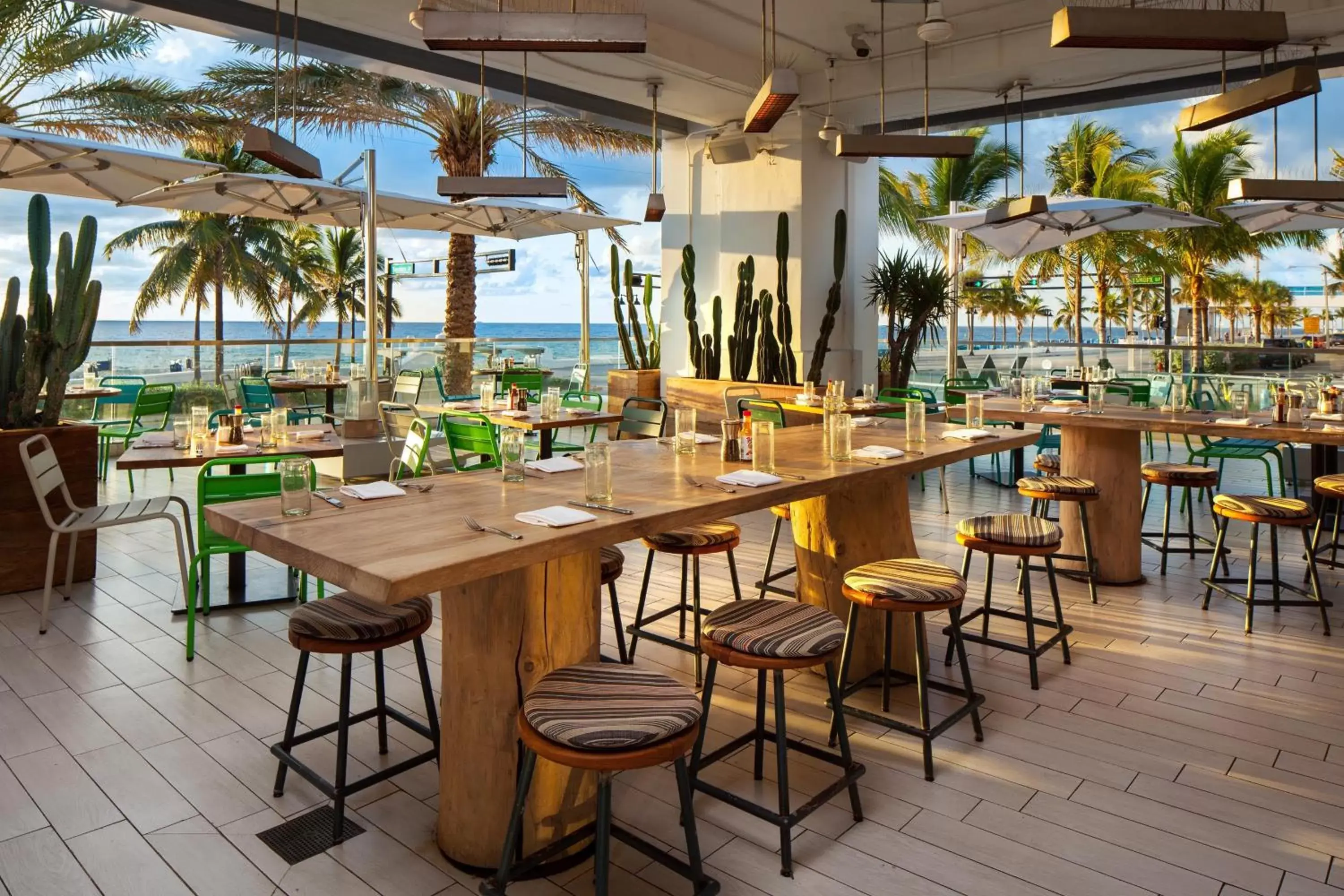 Restaurant/Places to Eat in W Fort Lauderdale