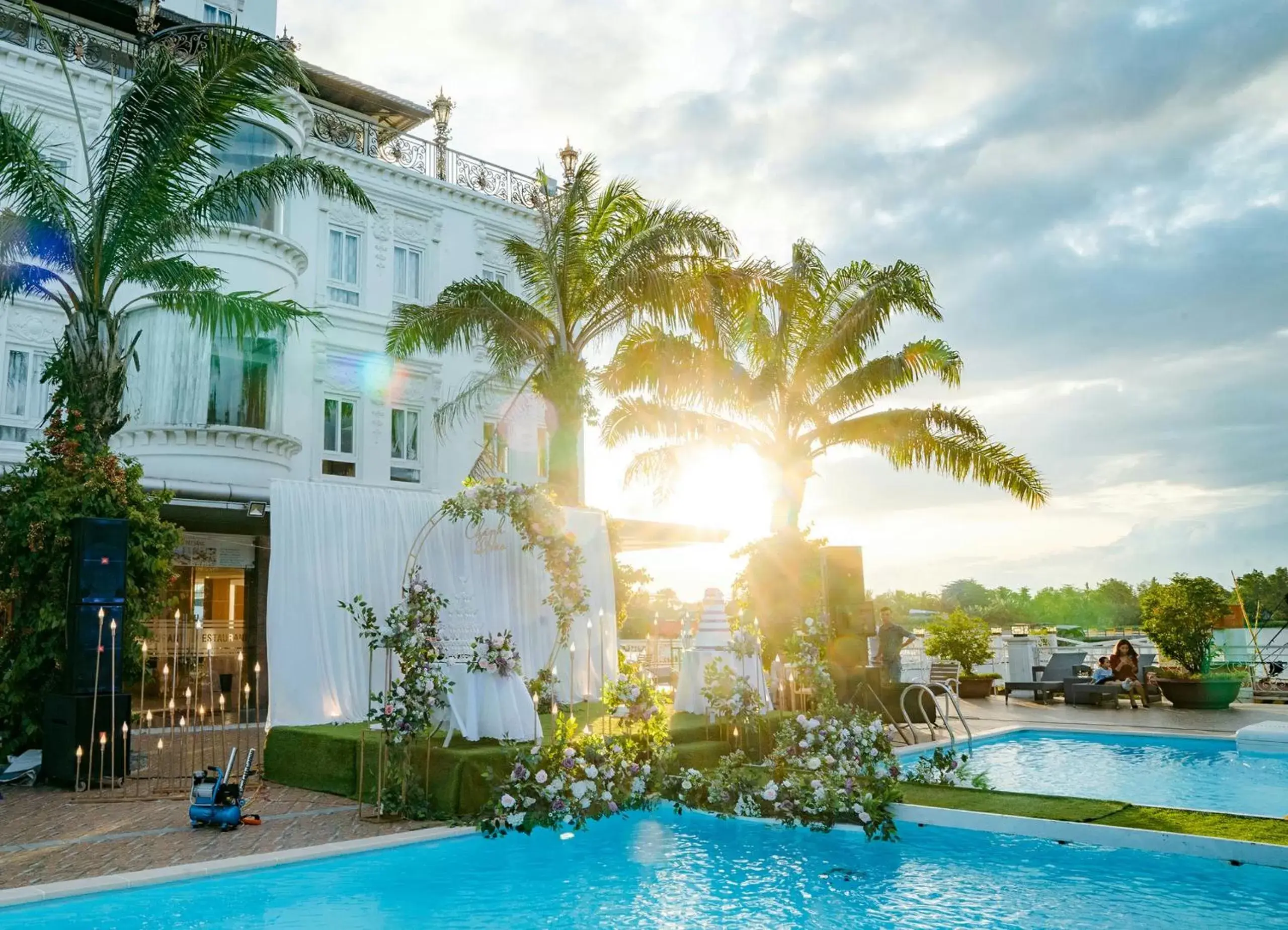 Swimming pool in Nesta Hotel Can Tho Swimming pool in Nesta Hotel Can Tho