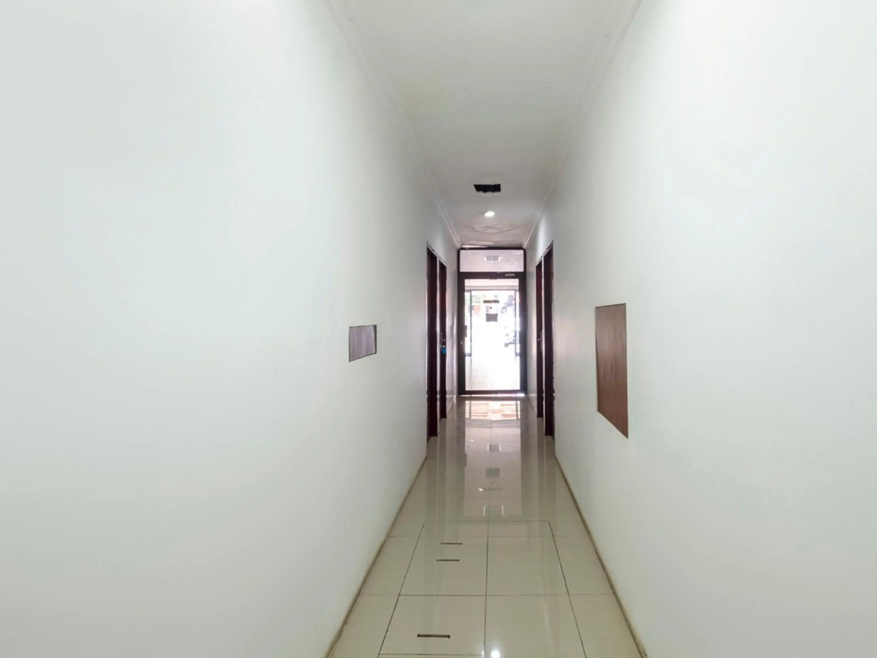 Area and facilities in Super OYO 3747 Comfort Residence