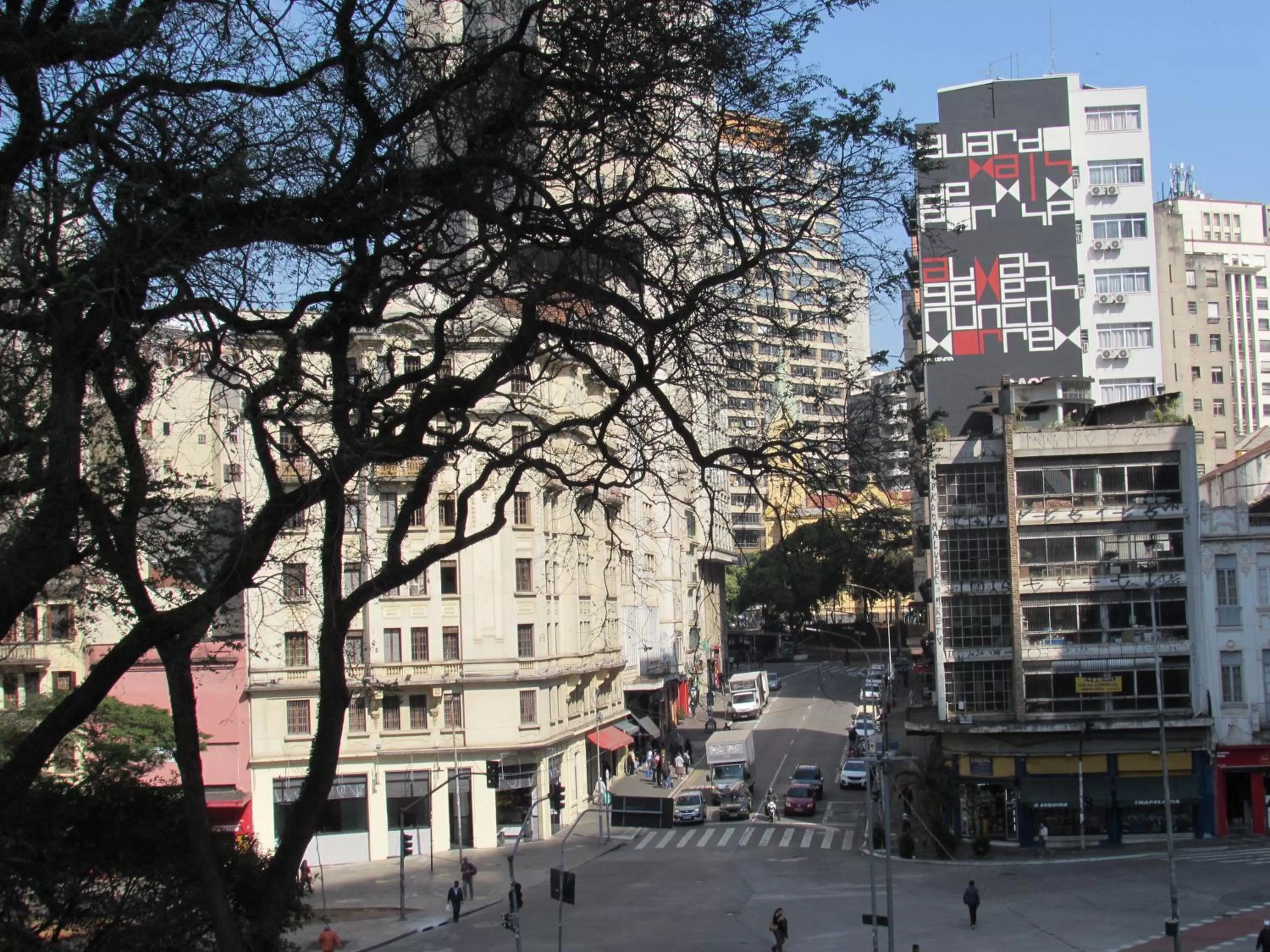 Hotel Urbis a 10 minutos Rua 25 de Março, Brás,Bom Retiro,a 2 minutos do Mirante Sampa Sky