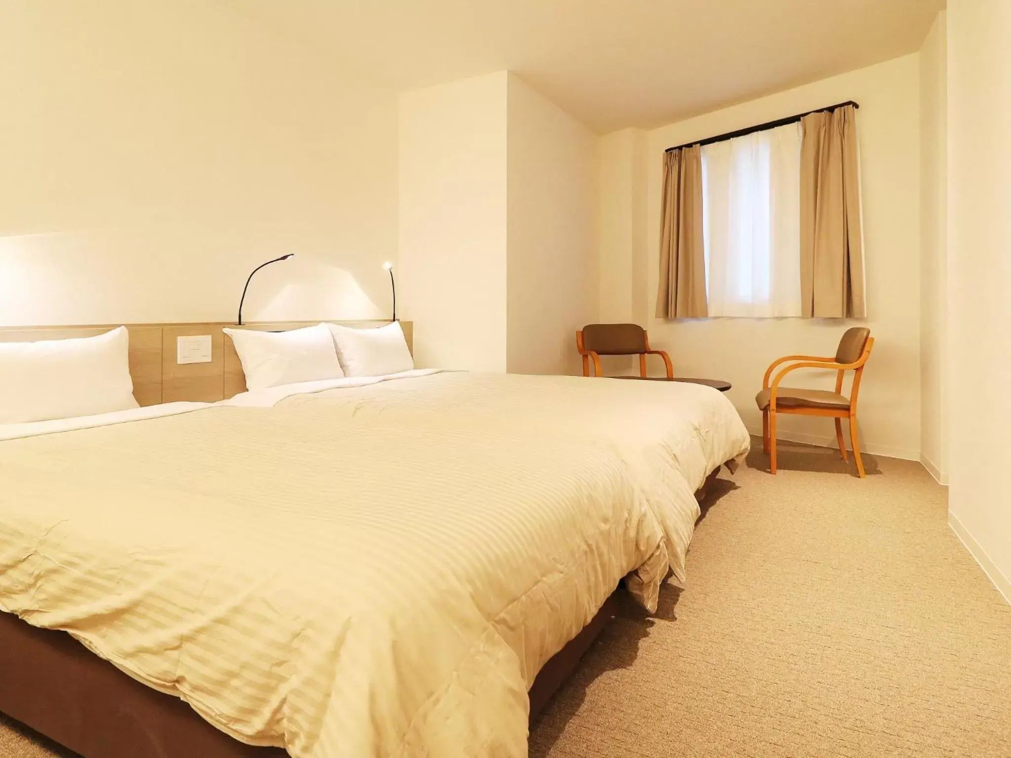 Bed in Odawara Terminal Hotel