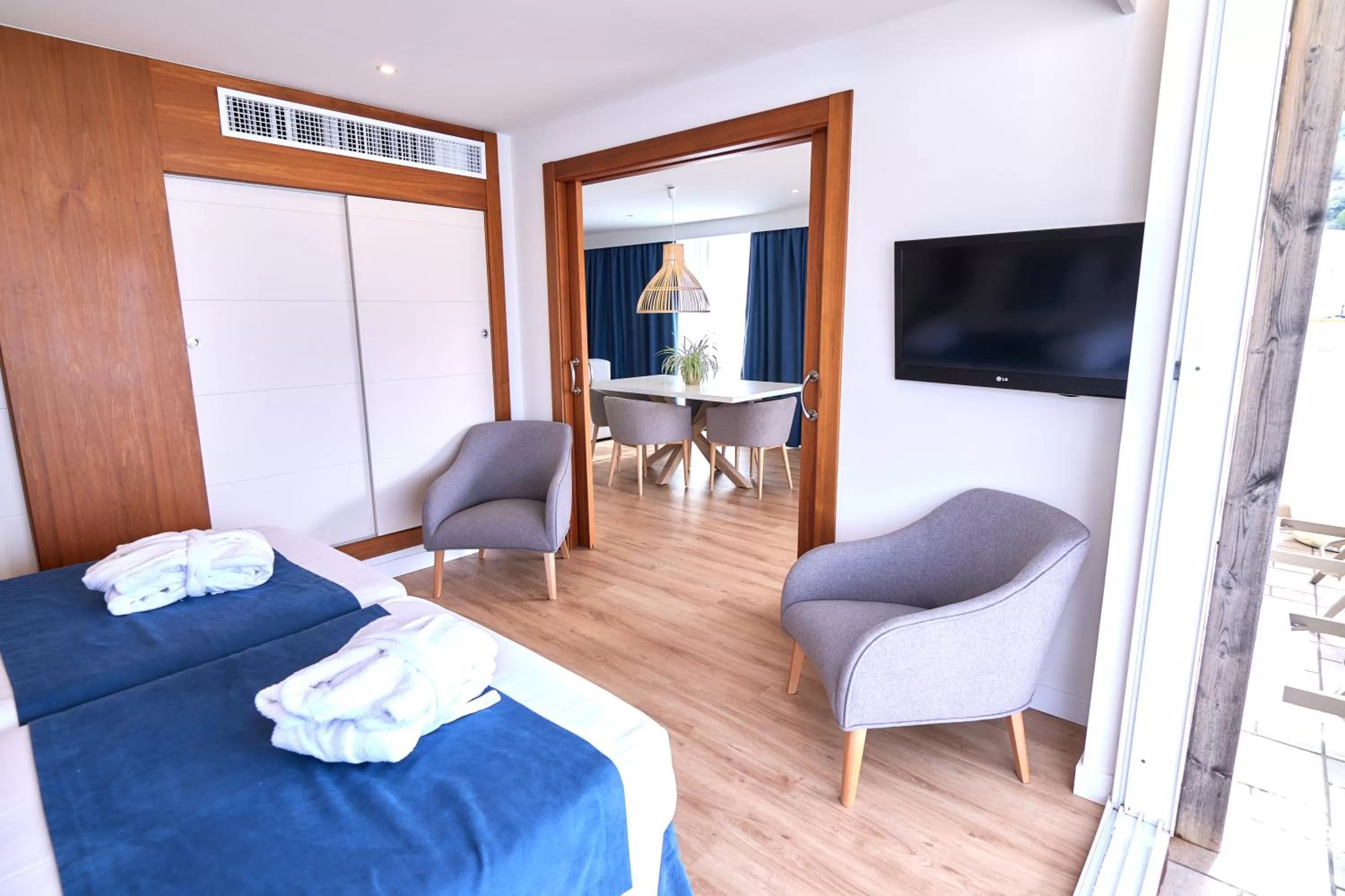 Photo of the whole room, Bed in Los Geranios