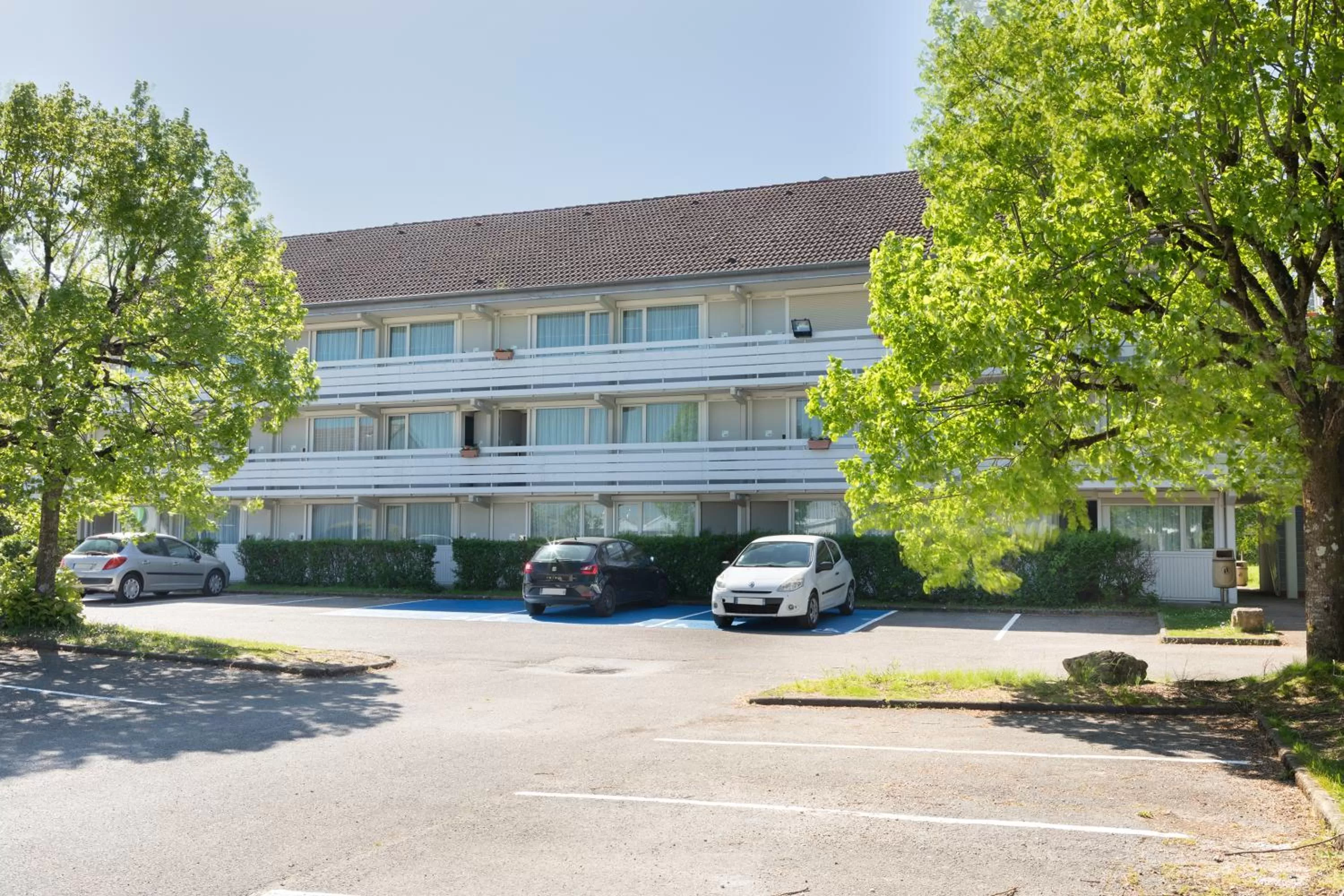 Property building in Campanile Dole