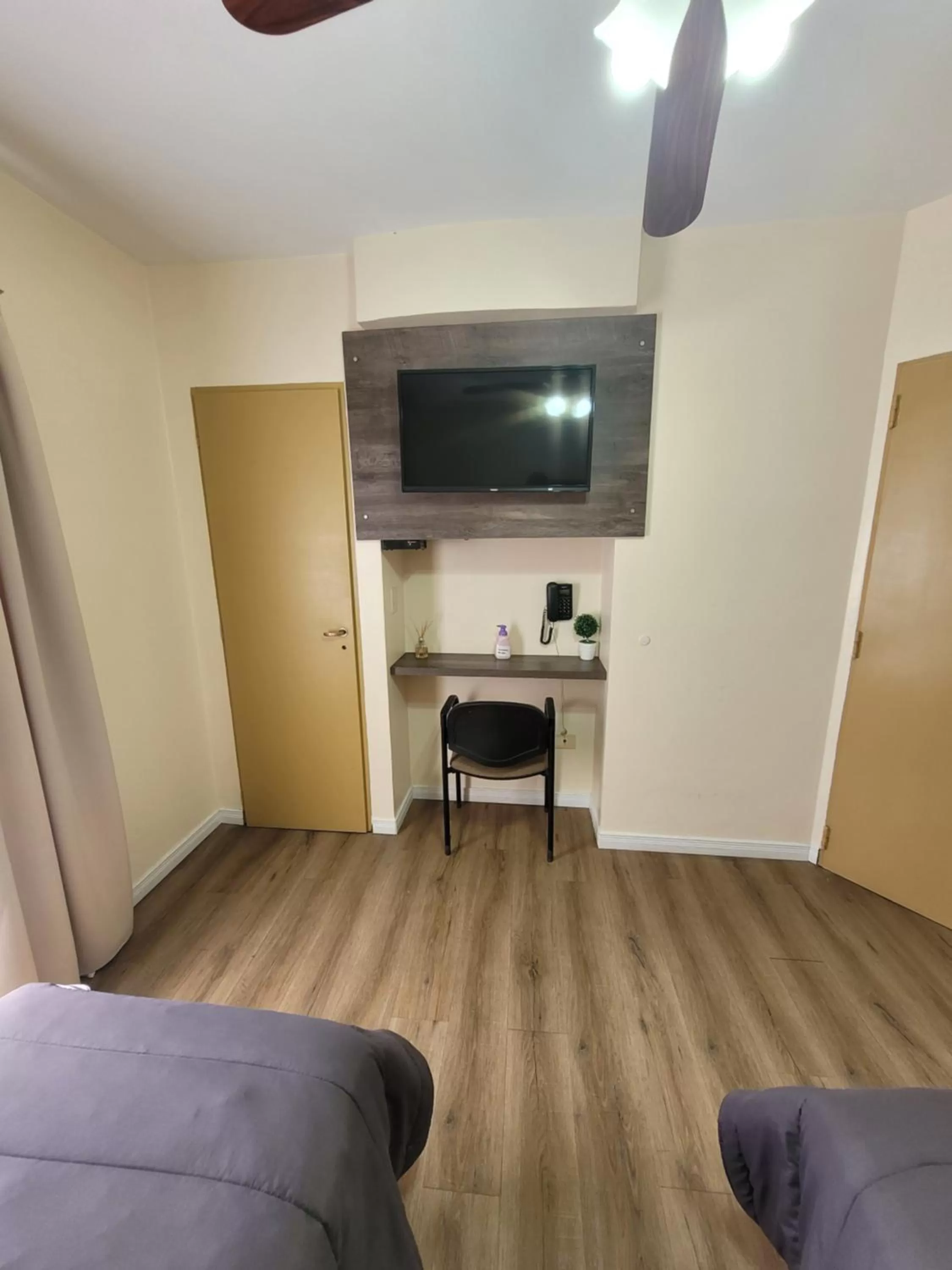 Photo of the whole room in Hotel ATEPSA