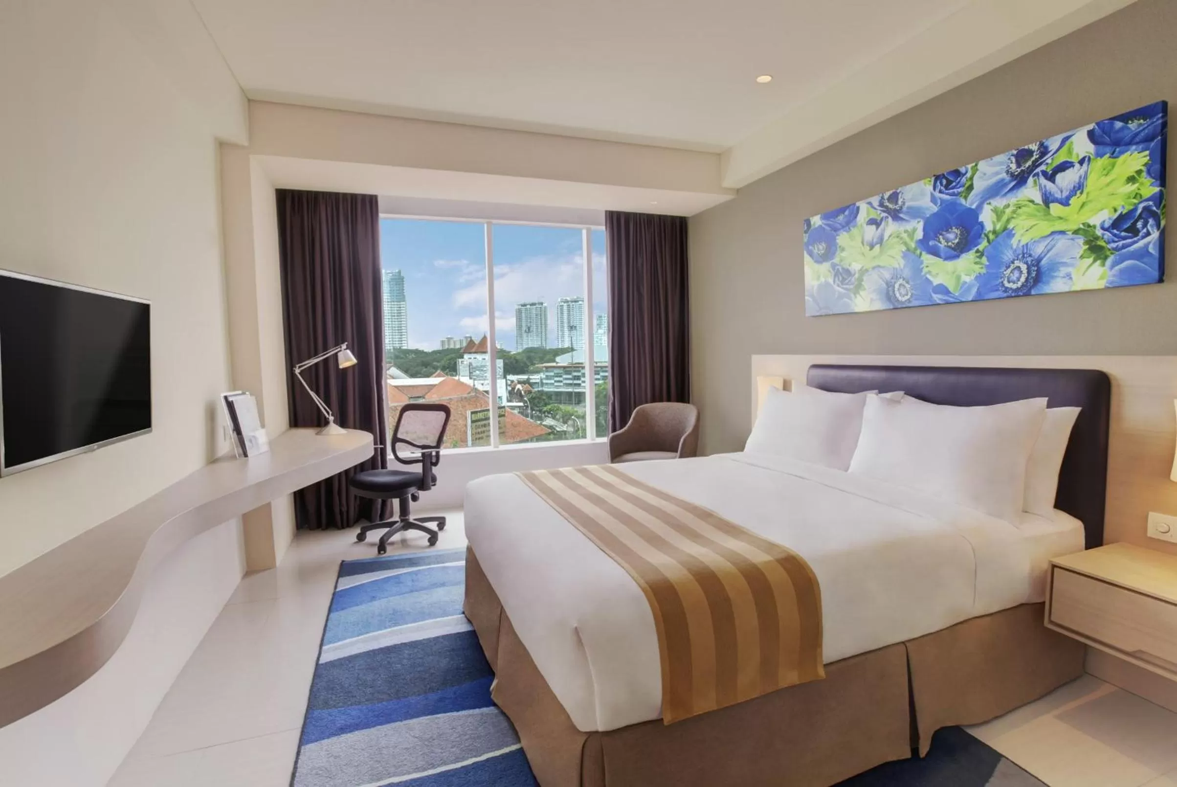 Bedroom, Bed in Holiday Inn Express Jakarta International Expo by IHG