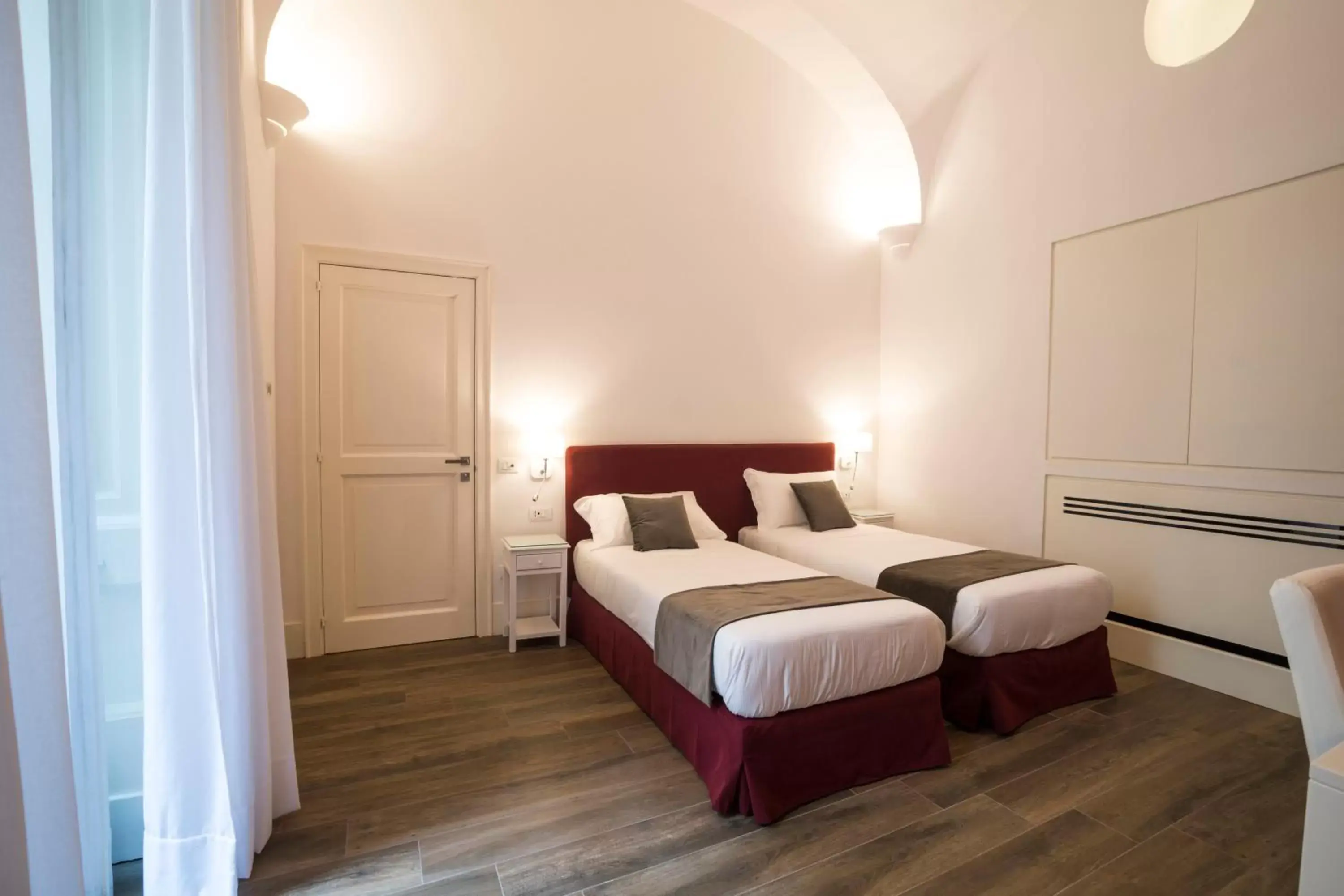 Photo of the whole room, Bed in Foro Carolino S&B