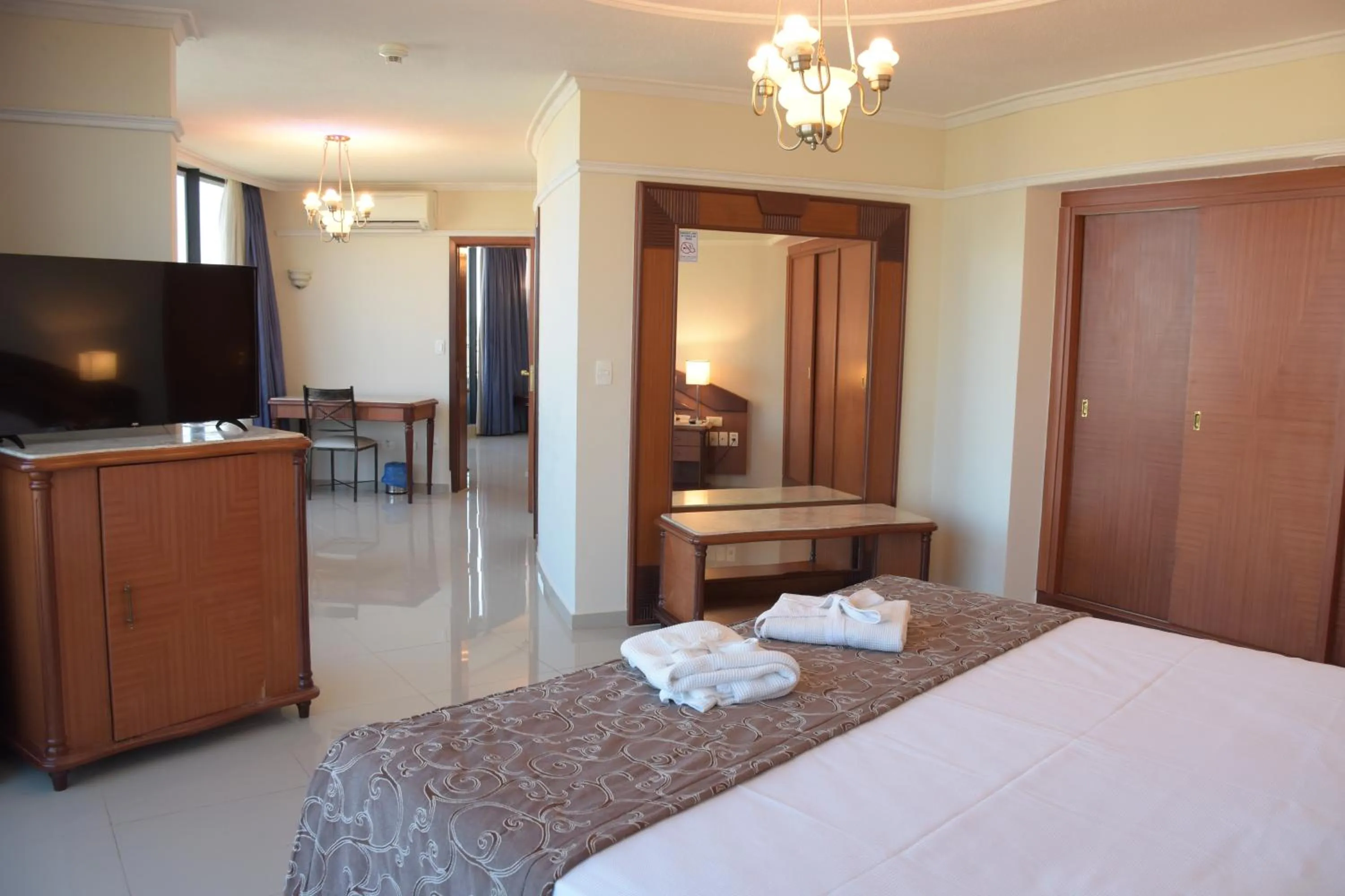 TV and multimedia, Bed in Hotel Golden Park Internacional Foz & Convenções By Nacional Inn