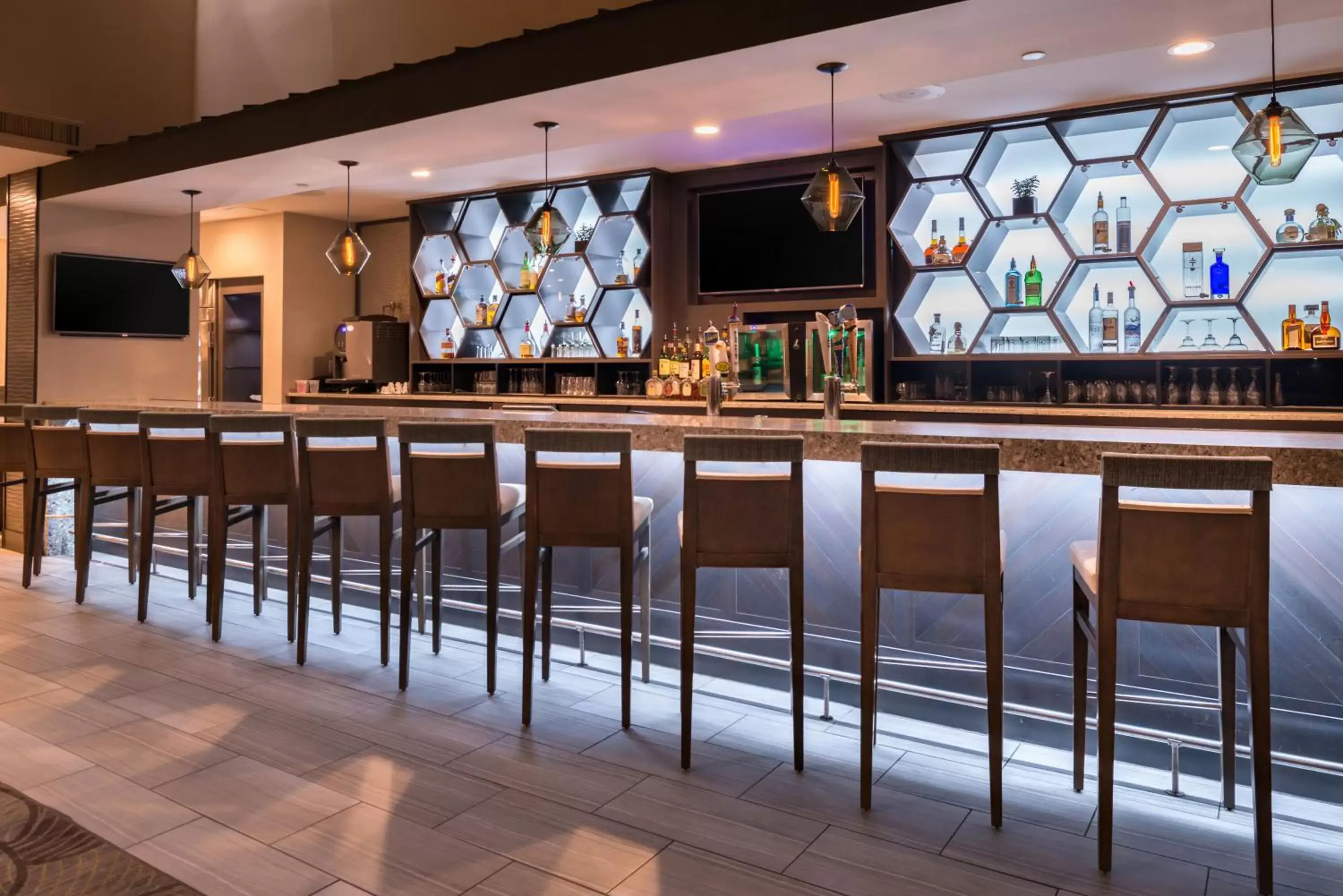 Lounge or bar, Lounge/Bar in Jake's 58 Casino Hotel - Adult Only
