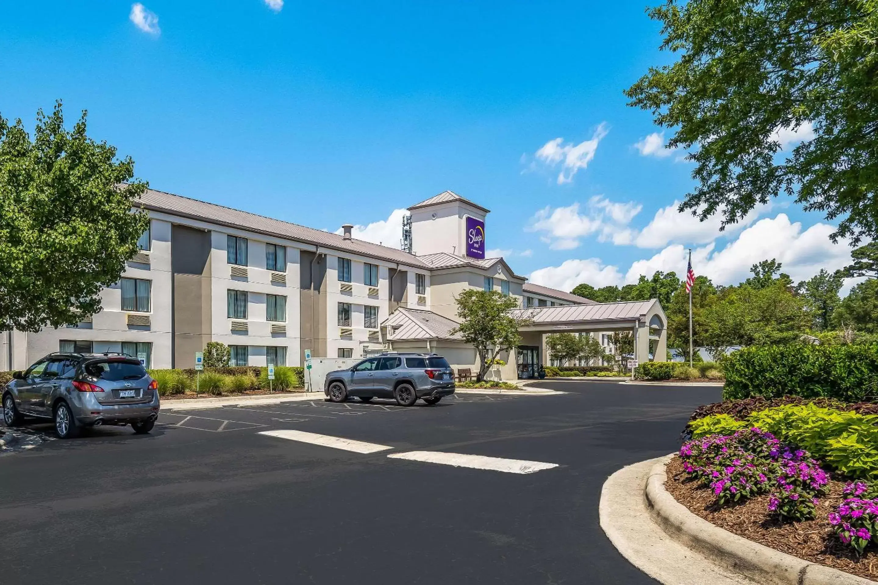 Property Building in Sleep Inn