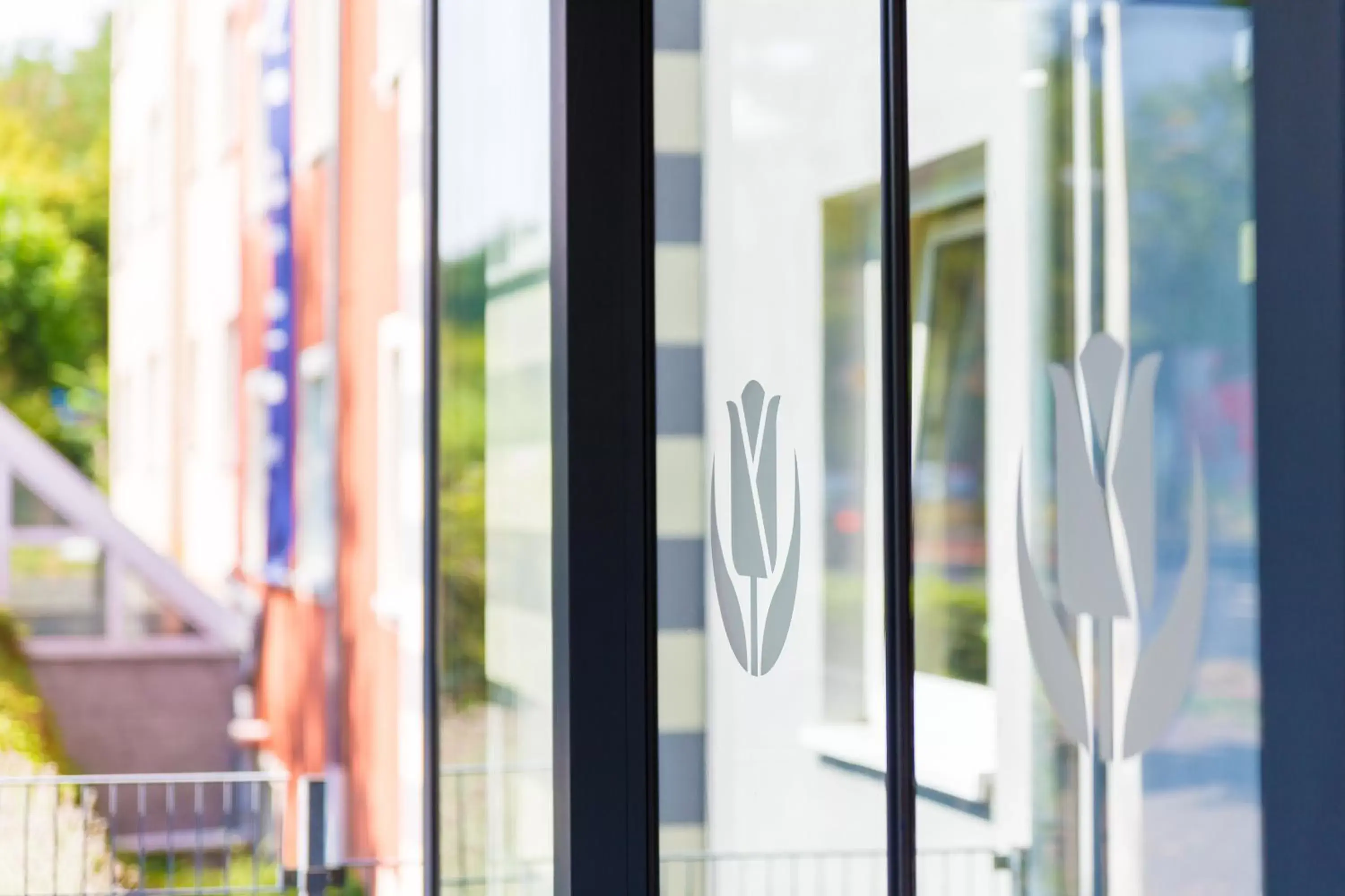 Facade/entrance in Tulip Inn Frankfurt Airport