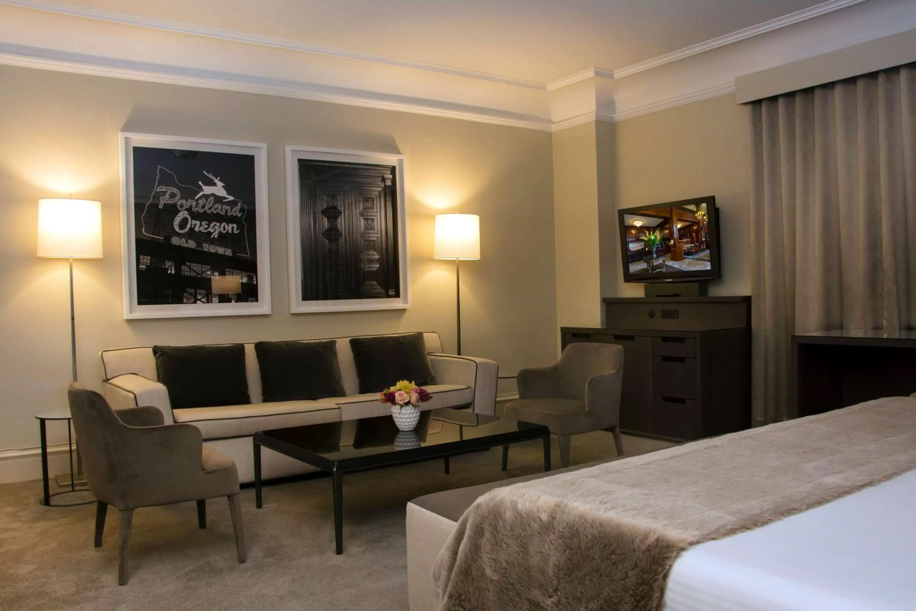 Living room, Bed in The Benson Portland, Curio Collection by Hilton