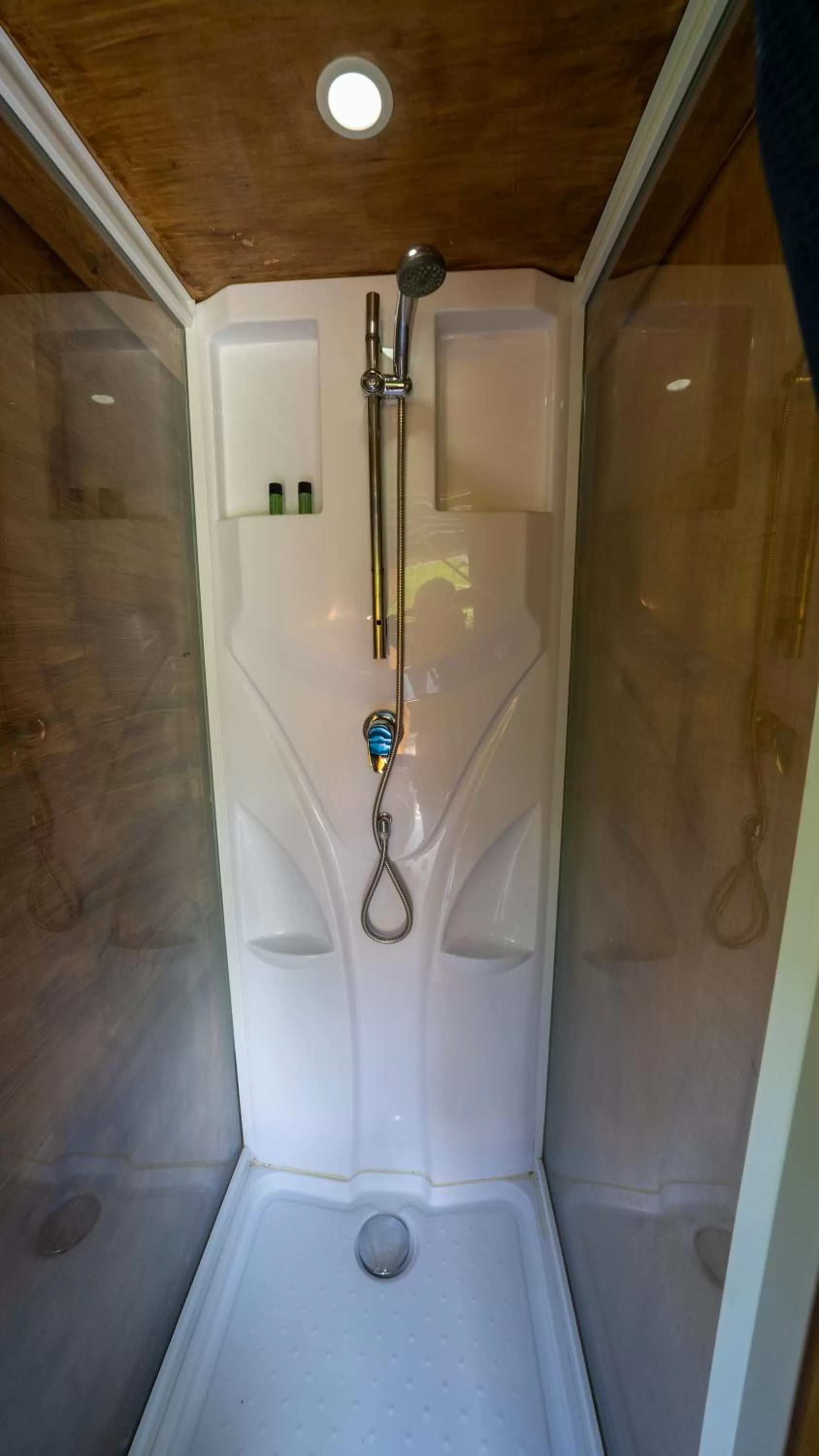 Shower in Le Village de la Champagne - Slowmoov