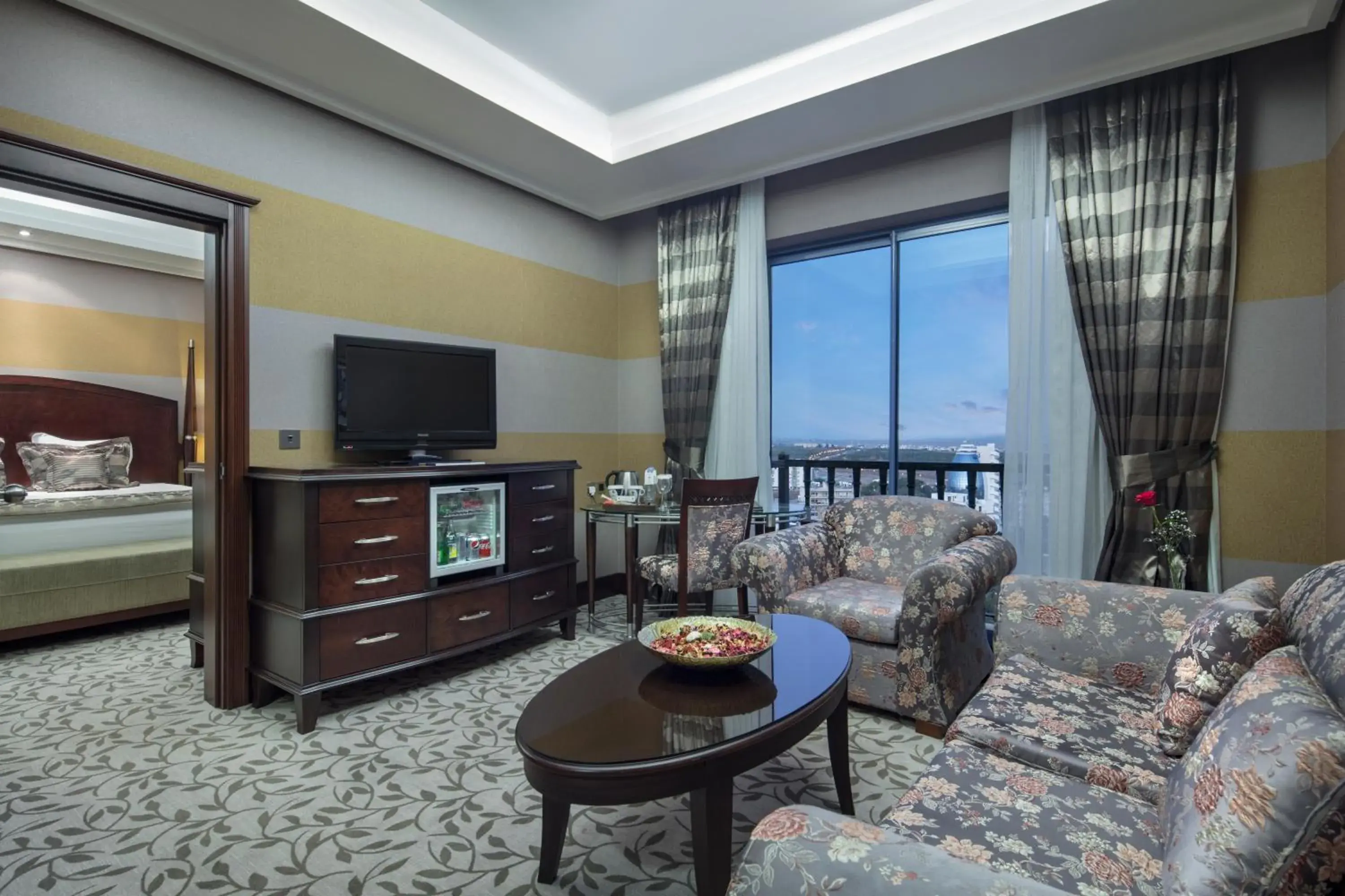 Communal lounge/ TV room, TV/Entertainment Center in Merit Lefkosa Hotel & Casino