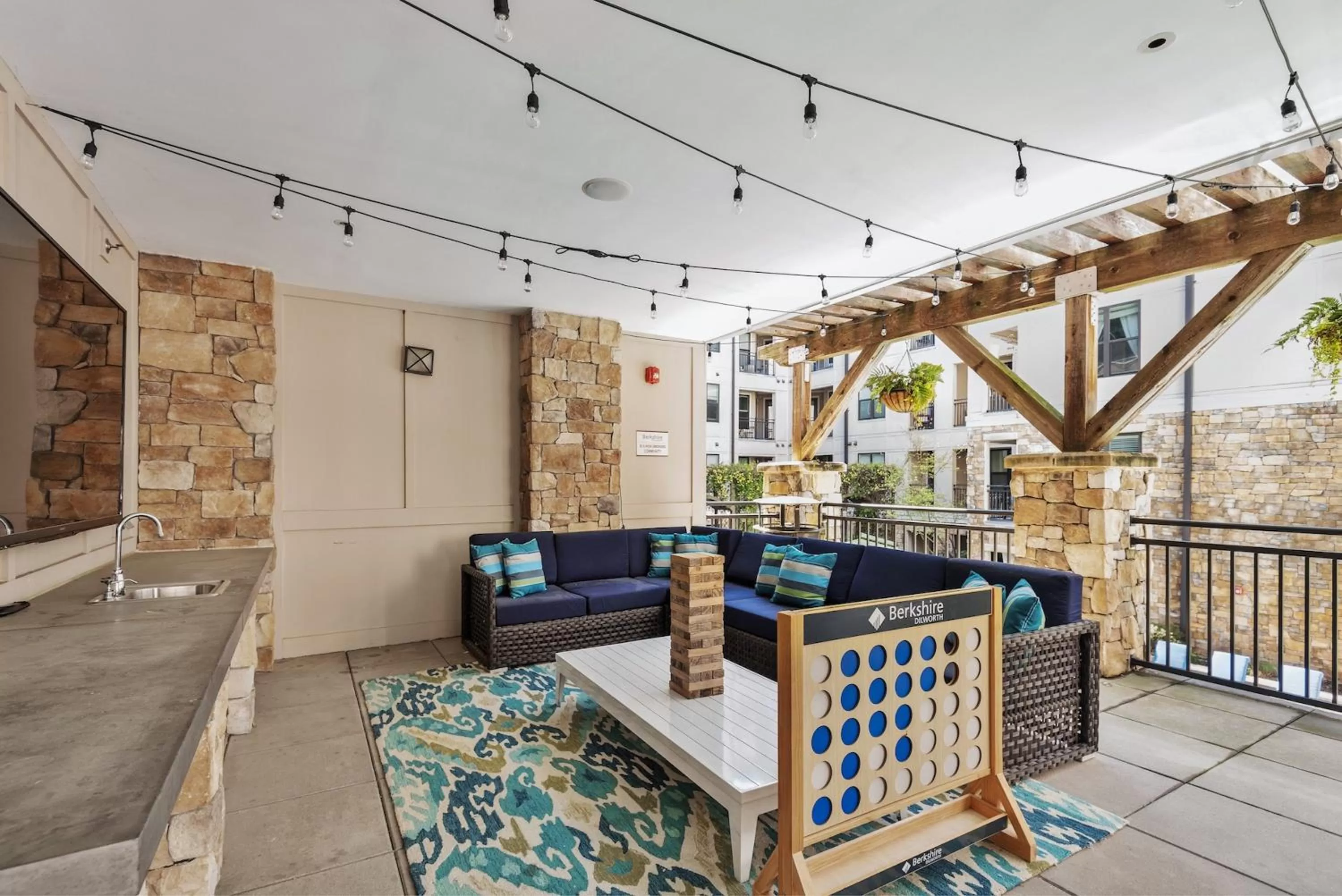 Patio in Kasa Dilworth Charlotte