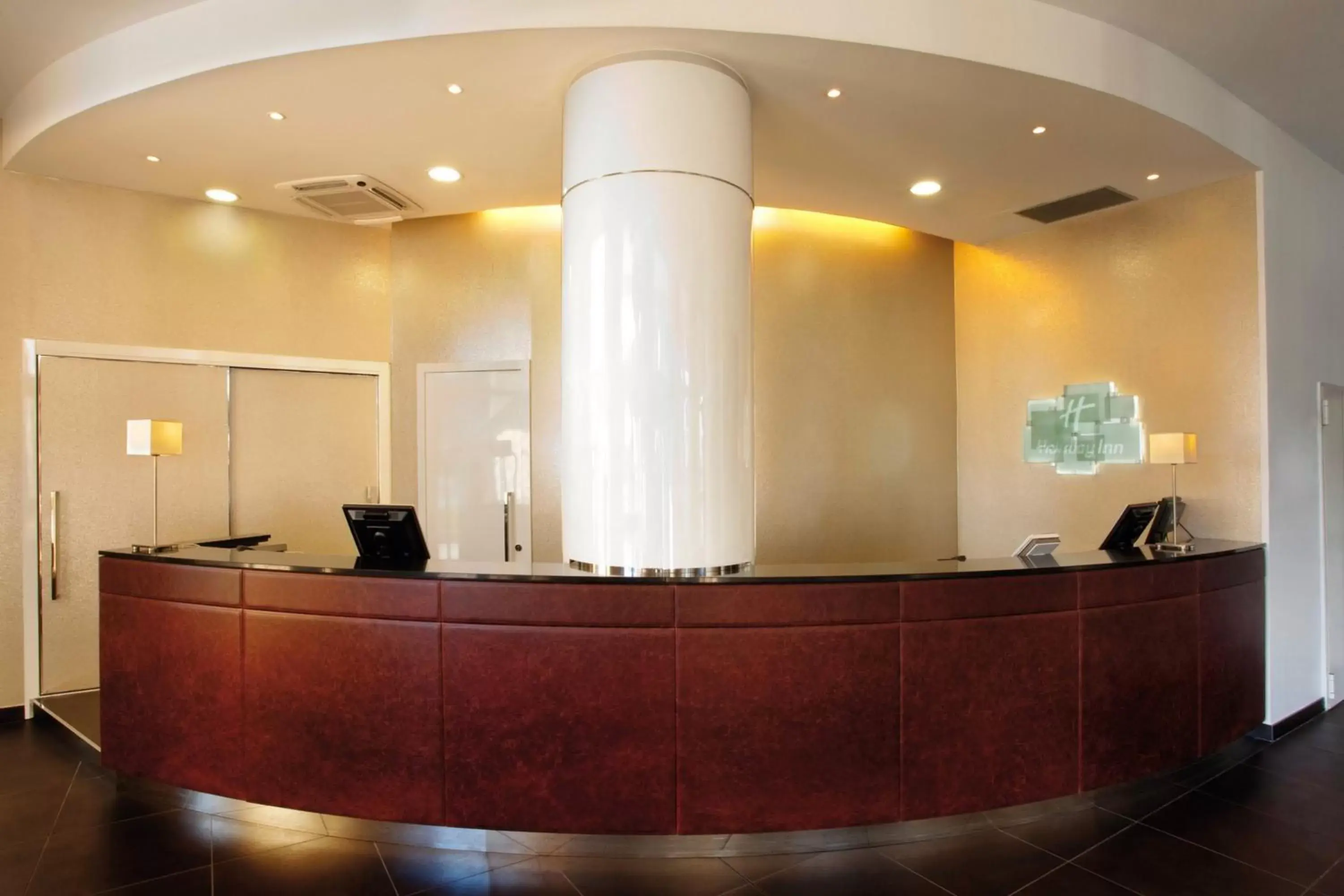 Lobby or reception, Lobby/Reception in Holiday Inn Genoa City, an IHG Hotel