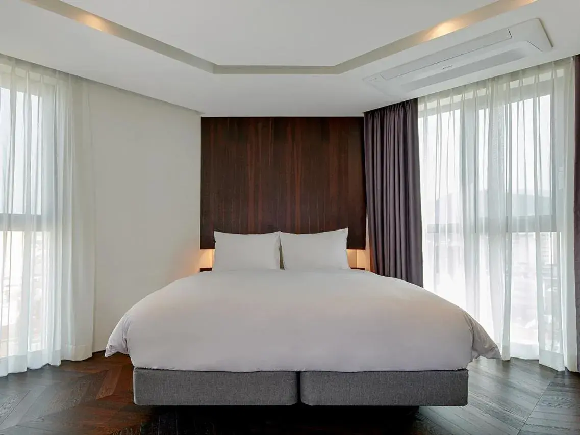 One-Bedroom Suite in Hotel Alice and Trunk One-Bedroom Suite in Hotel Alice and Trunk