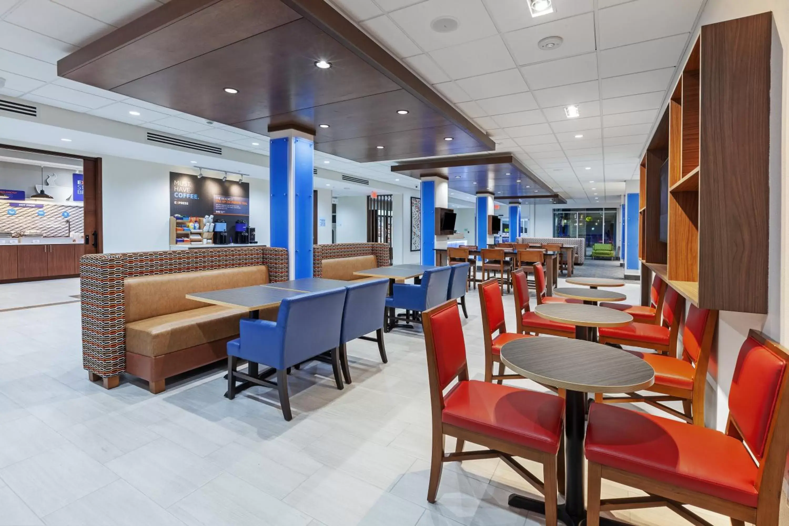 Breakfast, Restaurant/Places to Eat in Holiday Inn Express & Suites - Tulsa Northeast - Owasso, an IHG Hotel