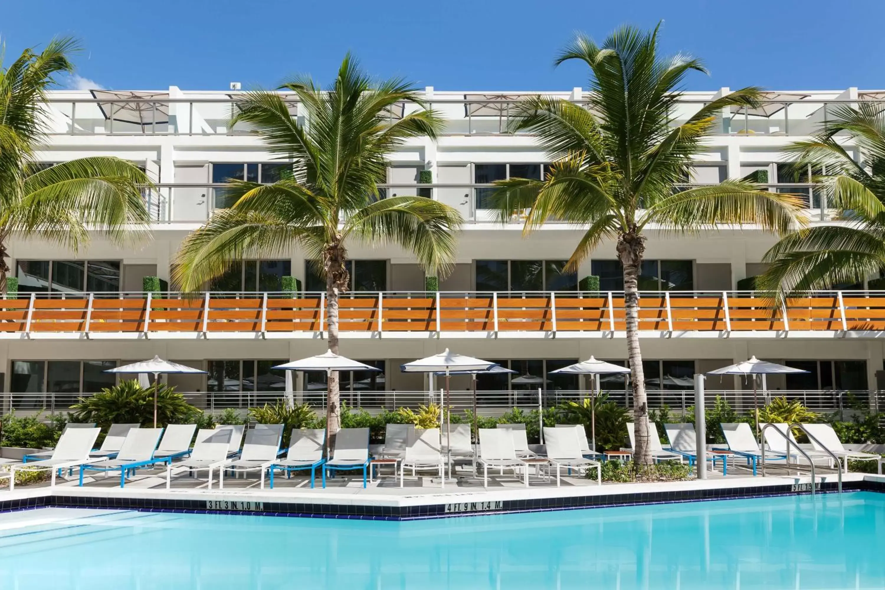 Pool view, Property Building in The Gates Hotel South Beach - a Doubletree by Hilton