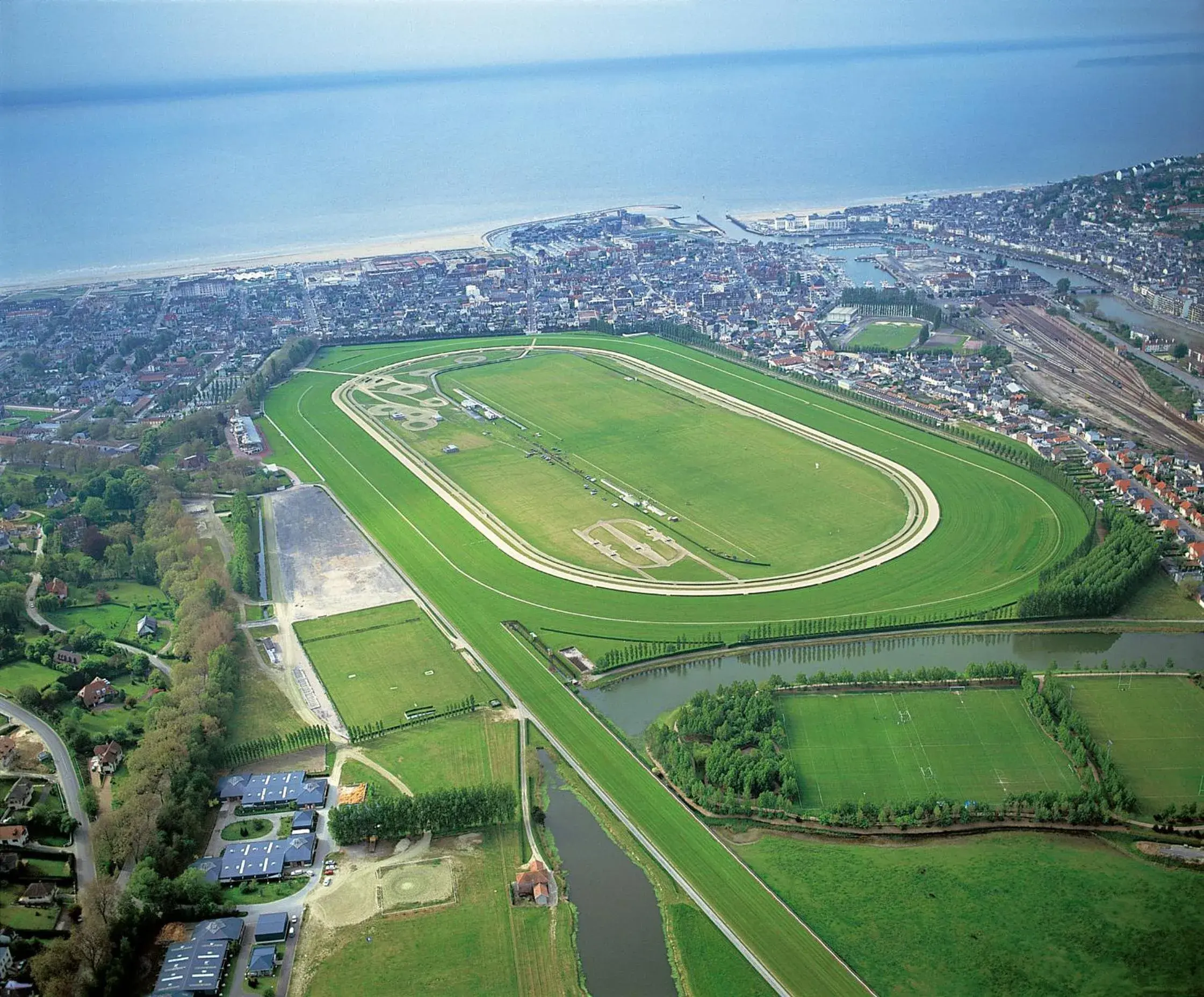 Activities, Bird's-eye View in Hôtel Barrière L'Hôtel du Golf