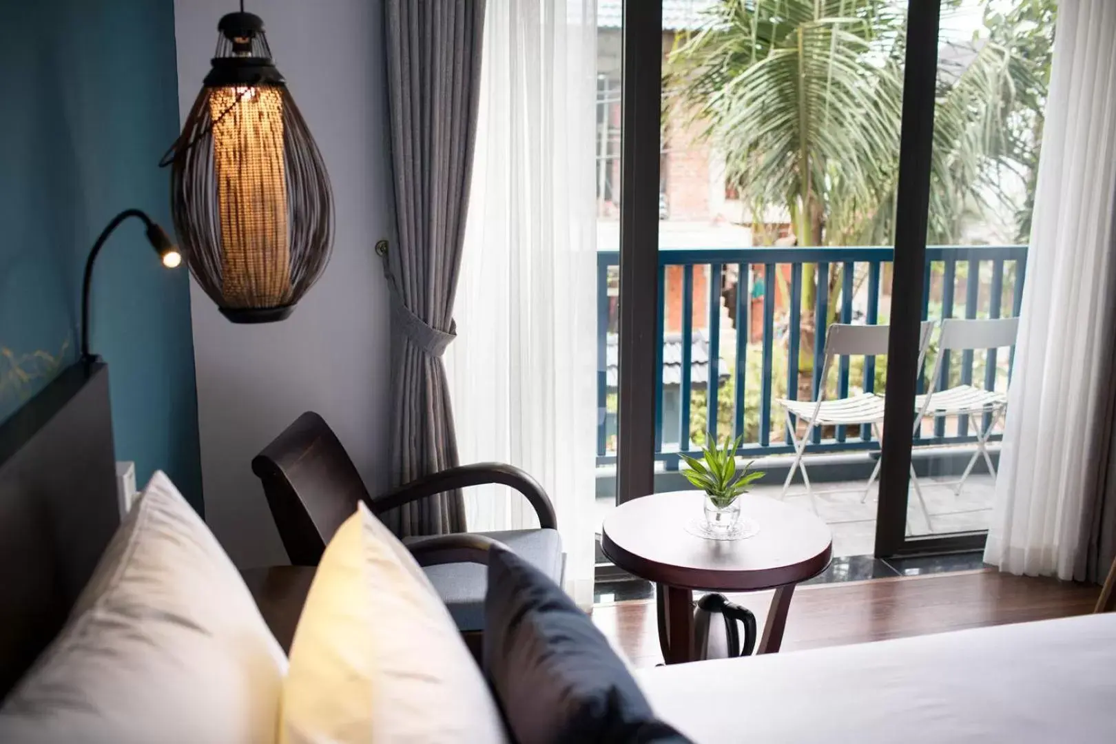 City view, Seating Area in The Blue Alcove Hotel