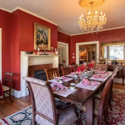 Dining area, Restaurant/Places to Eat in Black Walnut B&B Inn