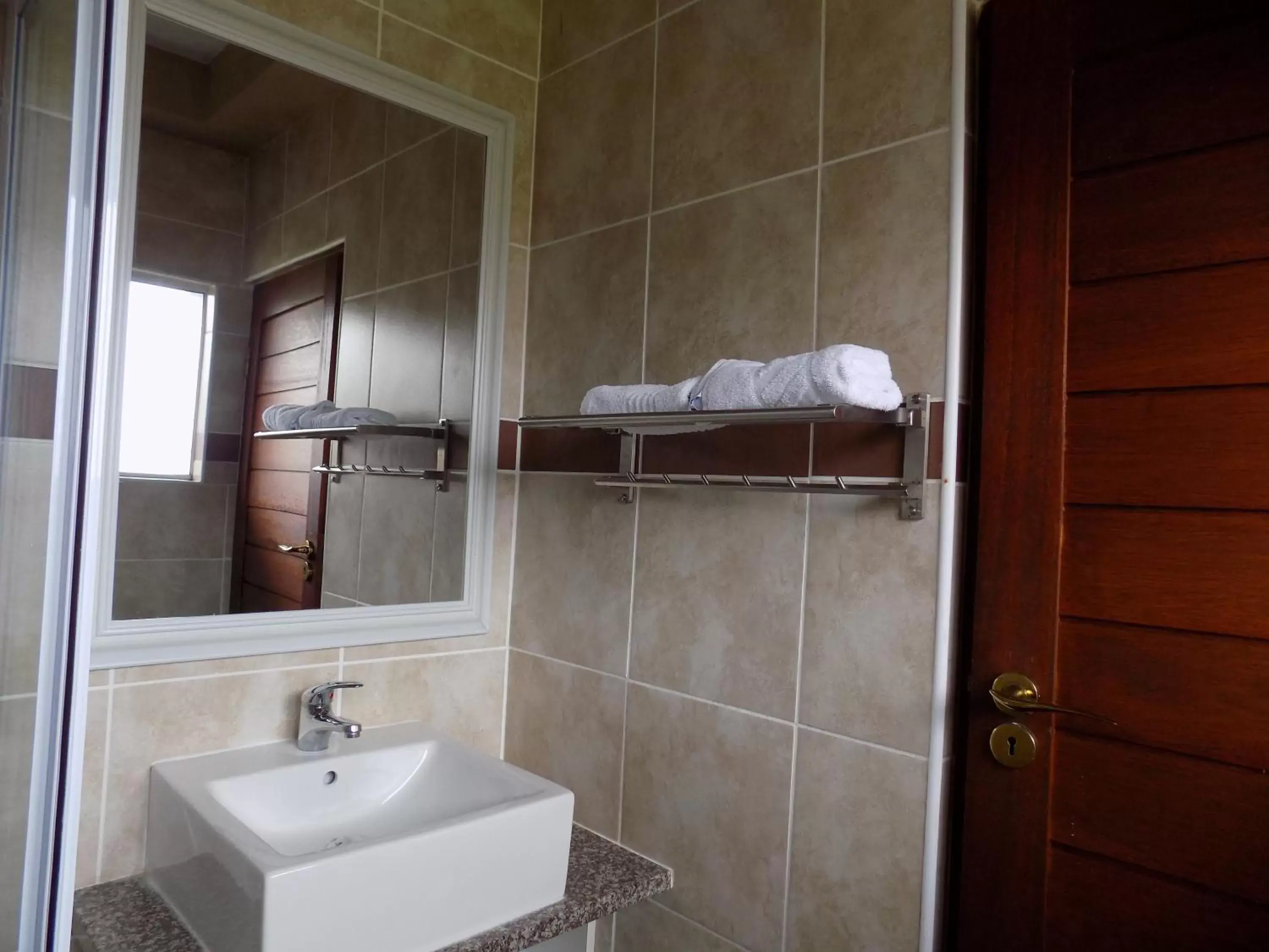 Bathroom in Margate Beach Lodge