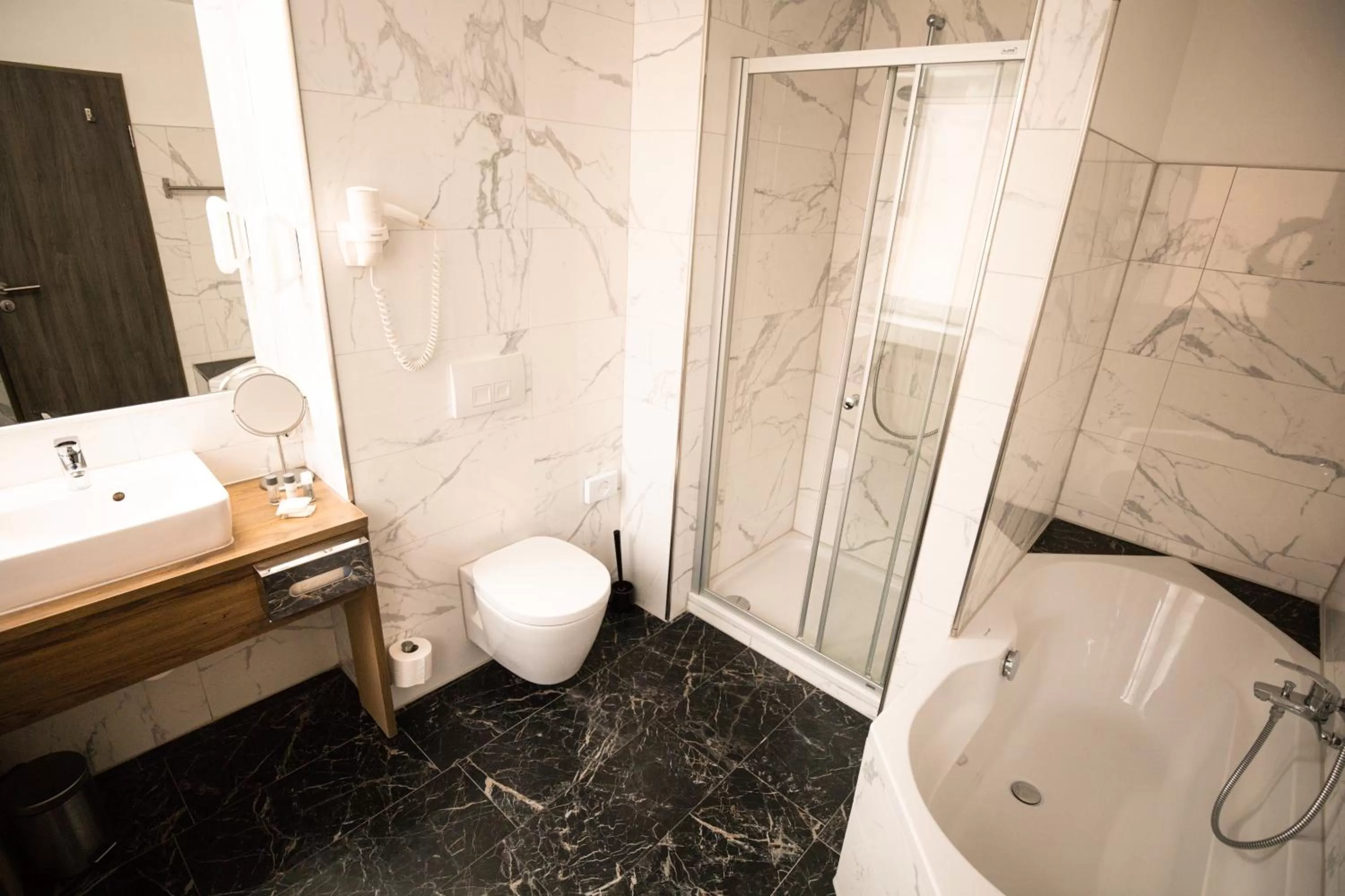 Bathroom in MountainPark | Event- und Tagungshotel