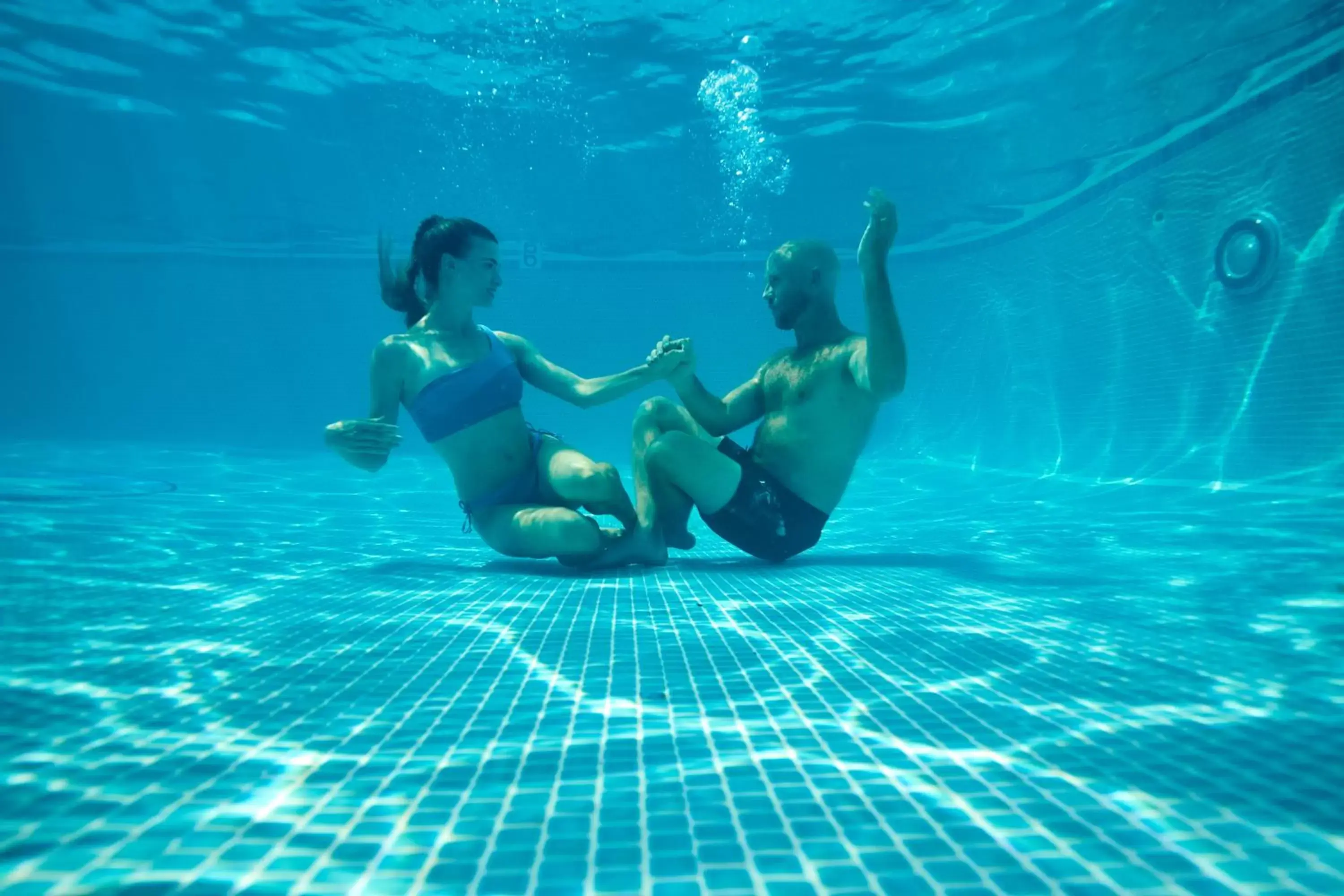 Swimming Pool in Waikiki Resort Hotel